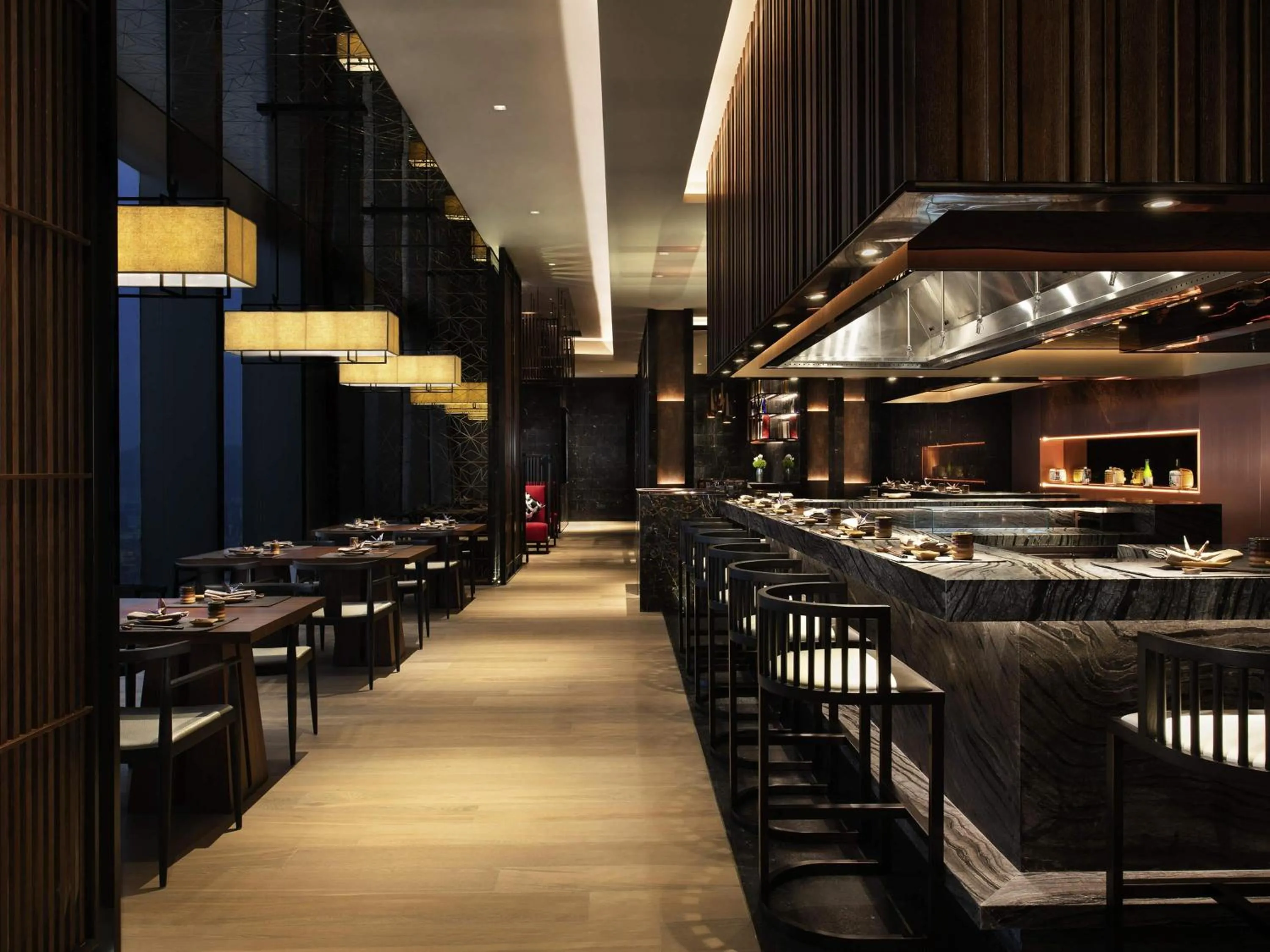 Restaurant/places to eat in Raffles Shenzhen, Situated in the heart of One Shenzhen Bay, Book Now to Enjoy Free Minibar and Happy Hour Privileges at Long Bar on 71F