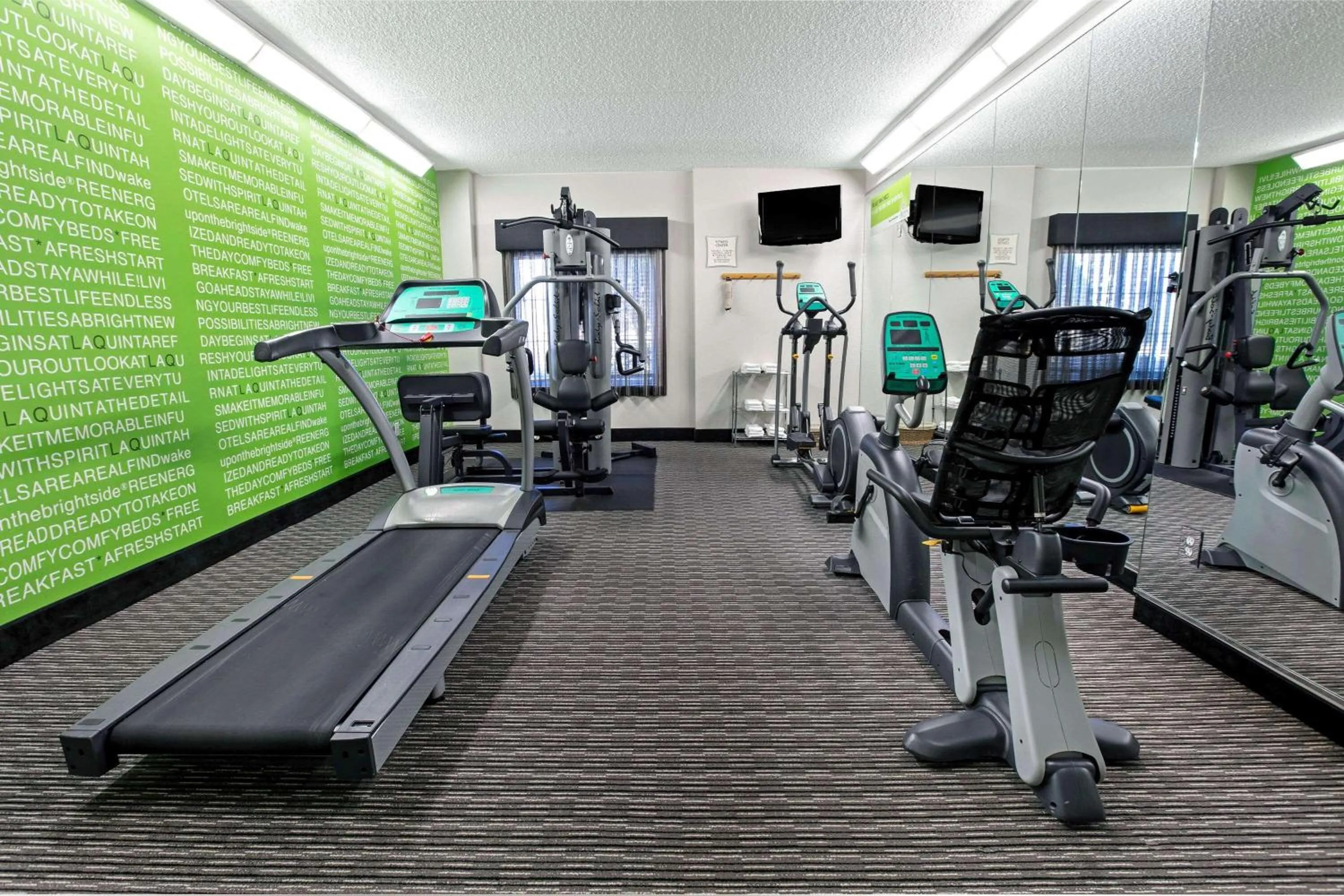 Fitness centre/facilities in La Quinta by Wyndham Dallas Arlington South