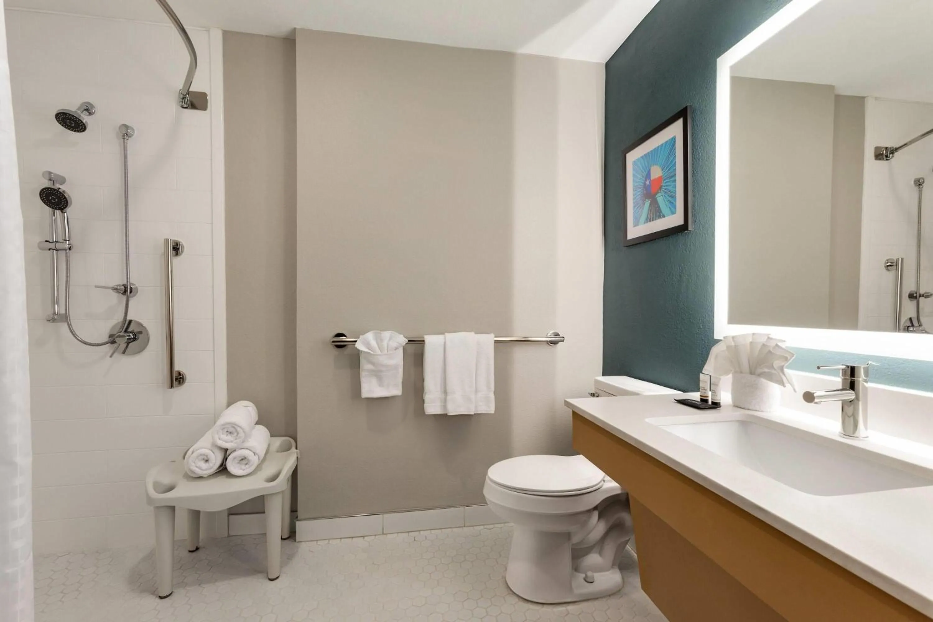 Shower in La Quinta by Wyndham Dallas Arlington South