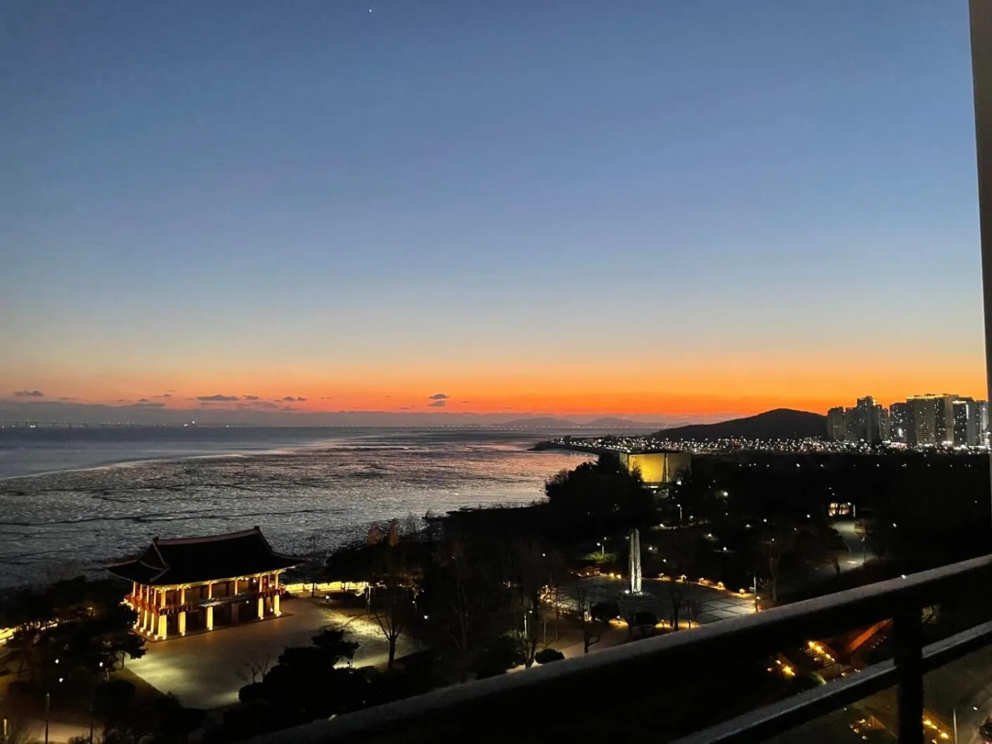 Sea view in Airsky Hotel Incheon