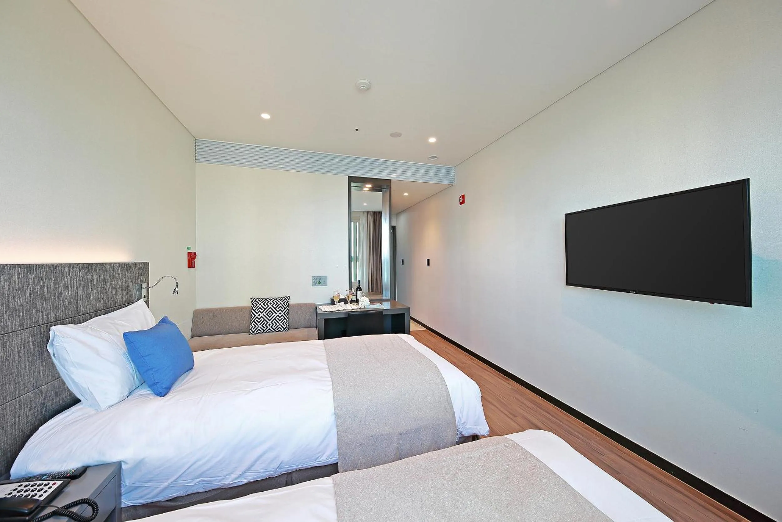 Bed in Airsky Hotel Incheon