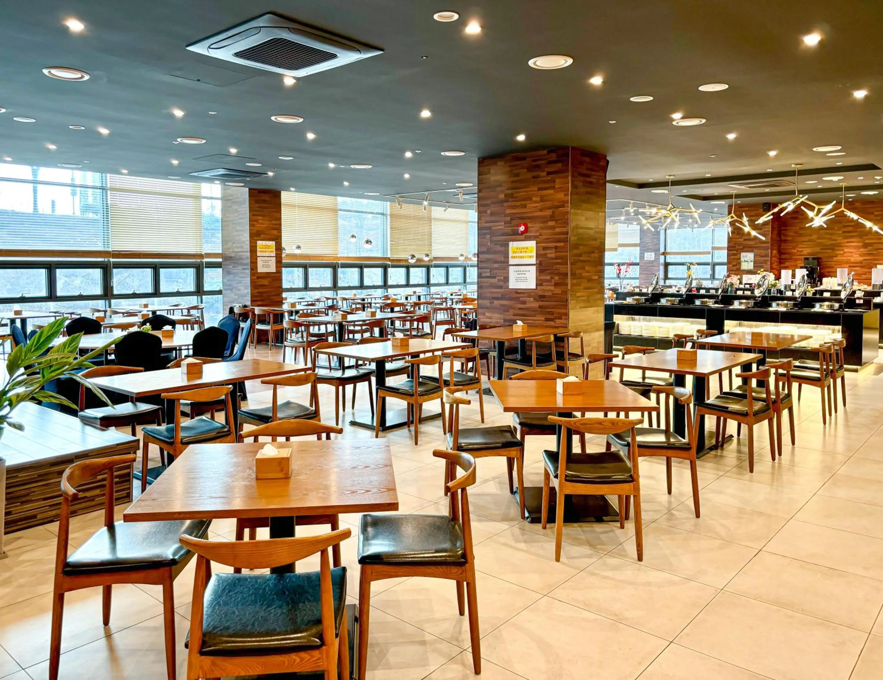 Buffet breakfast in Airsky Hotel Incheon