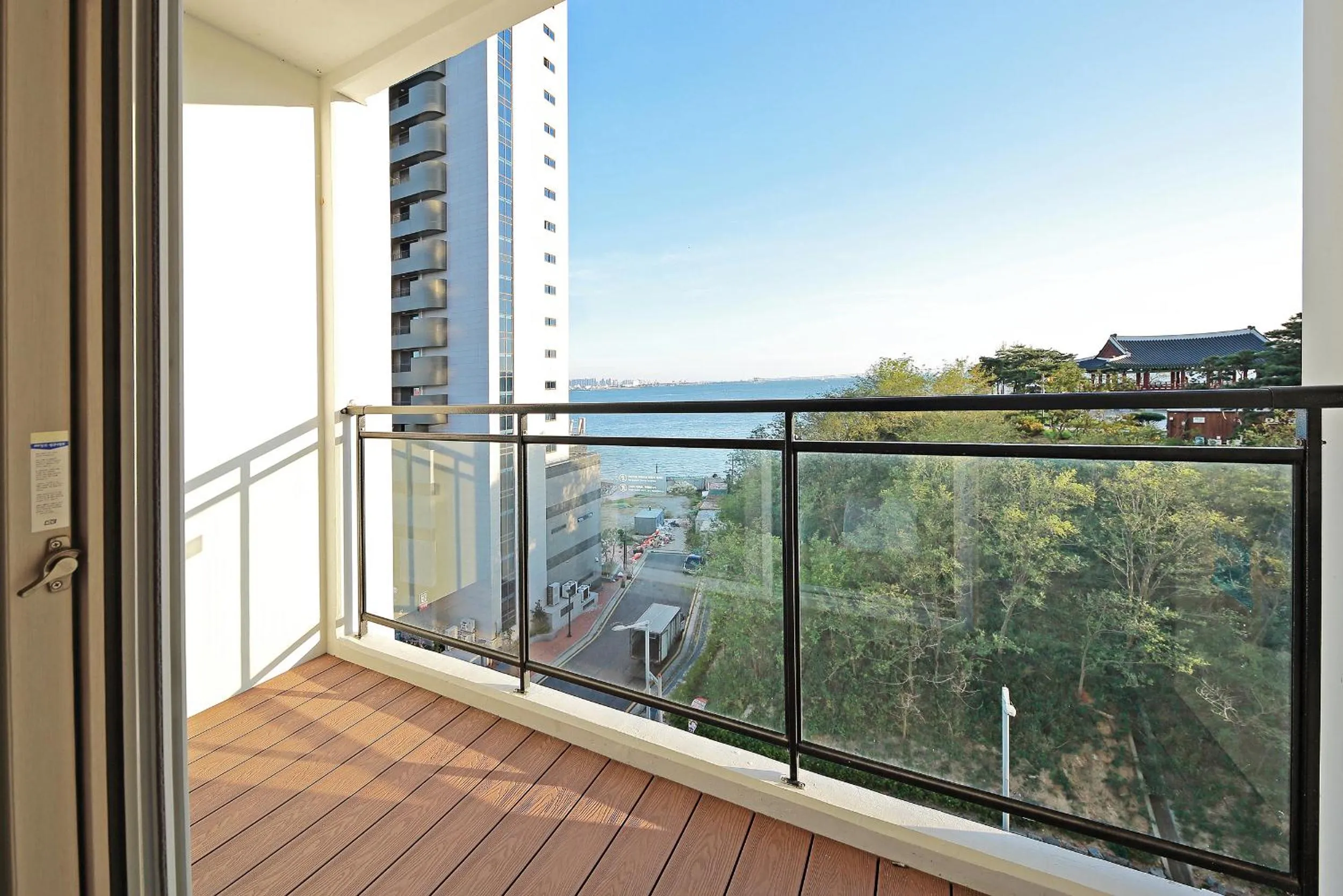 Balcony/Terrace in Airsky Hotel Incheon