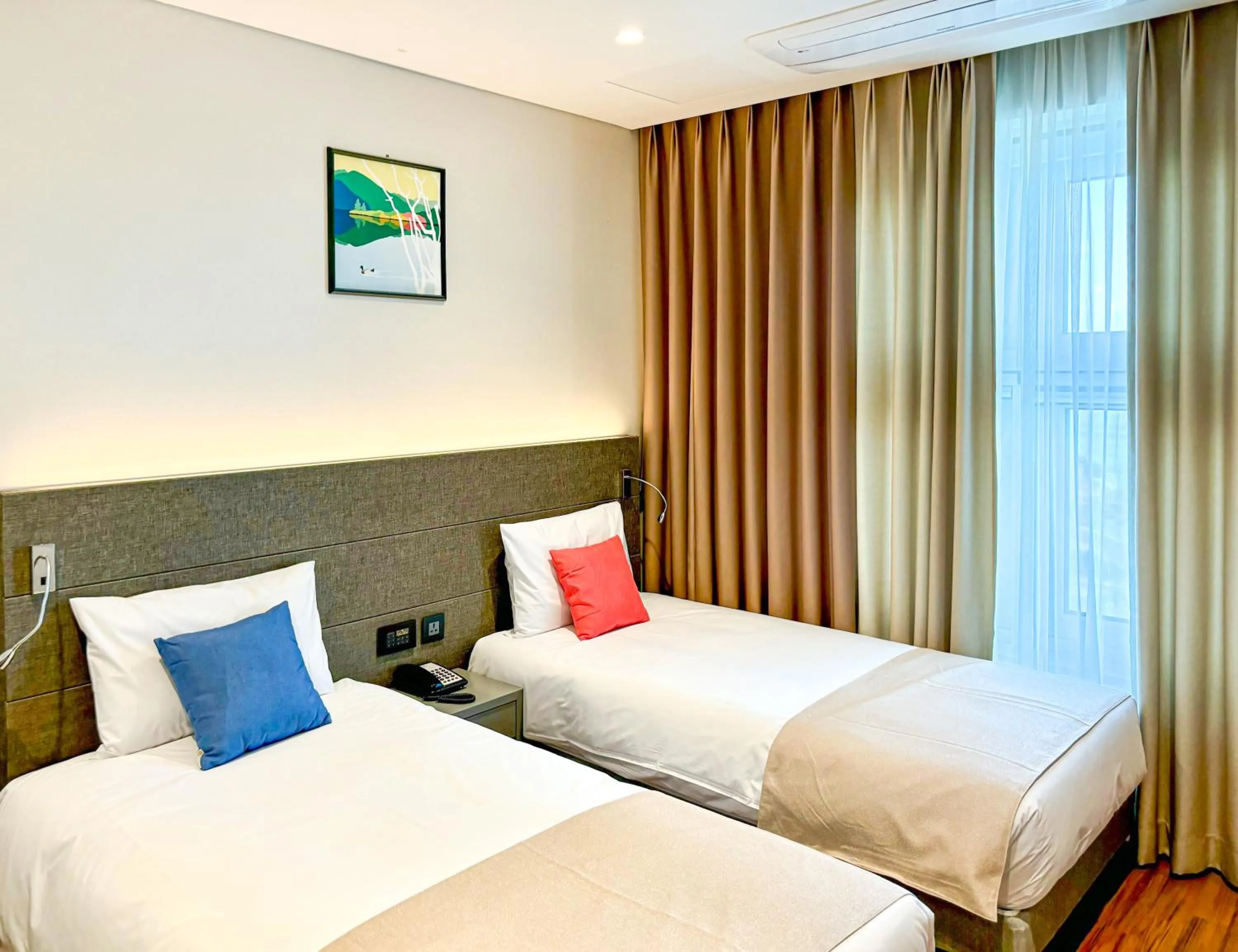 Bedroom, Bed in Airsky Hotel Incheon