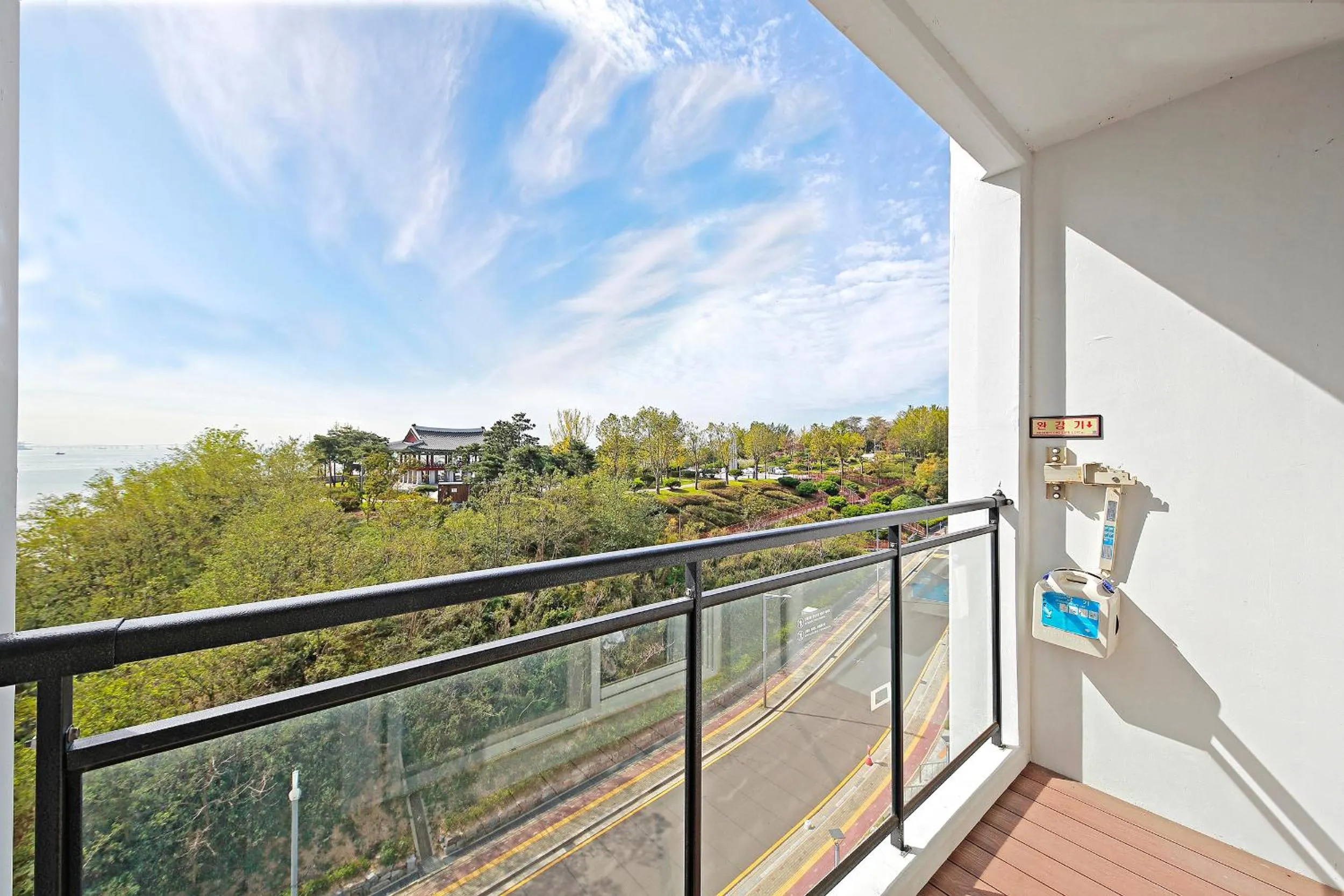 Balcony/Terrace in Airsky Hotel Incheon