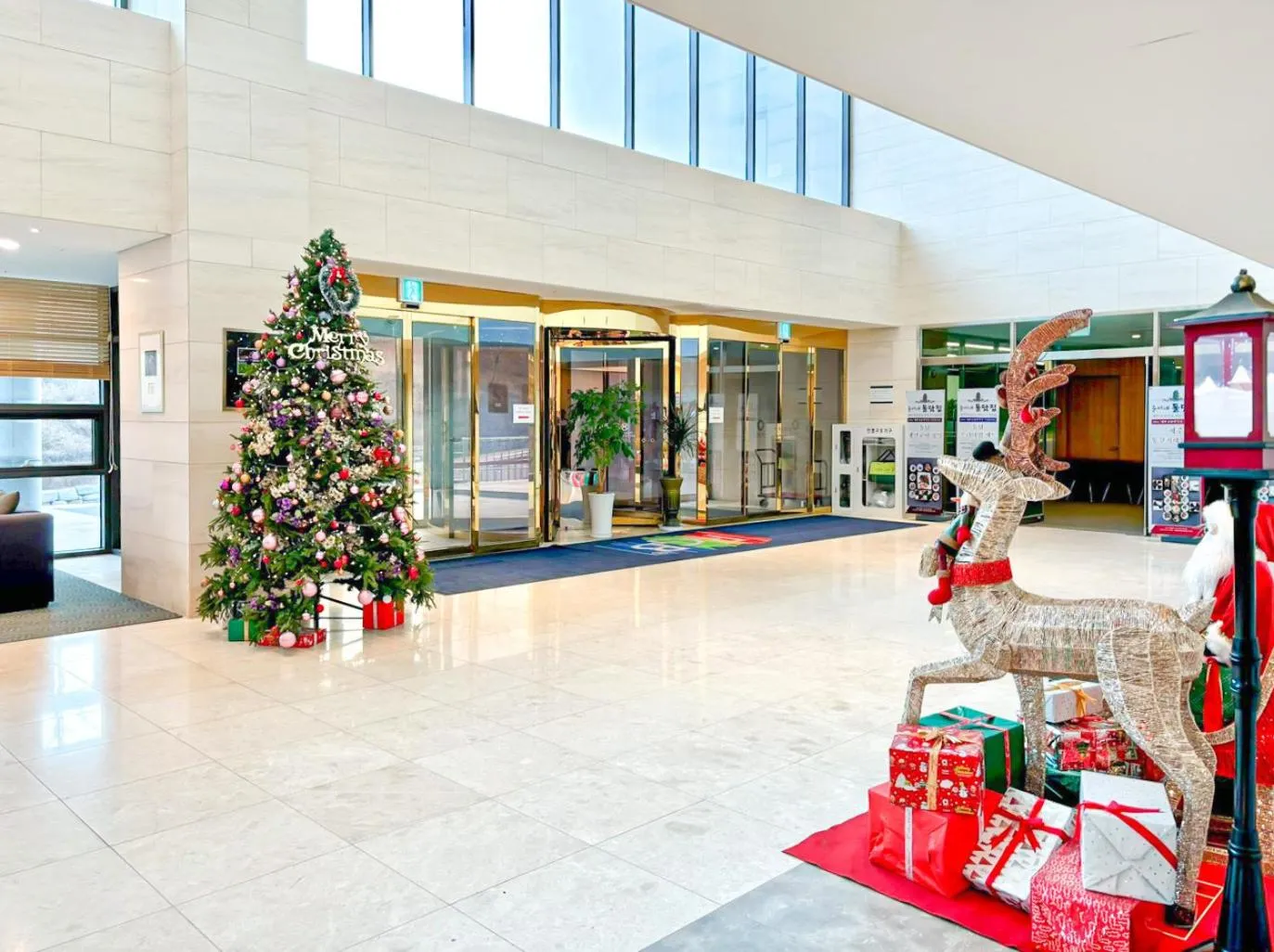 Lobby or reception in Airsky Hotel Incheon