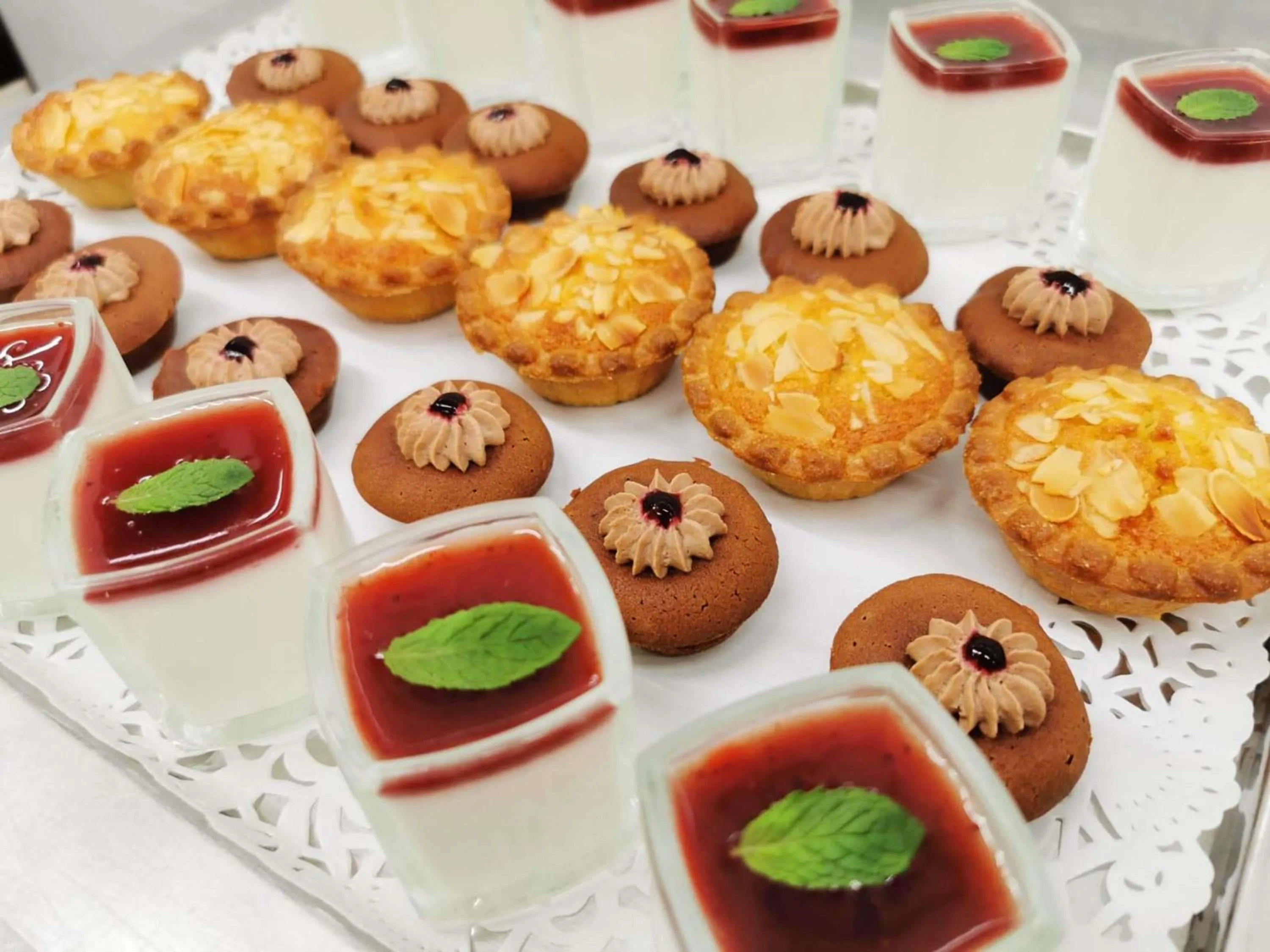 Meeting/conference room in ibis Beaune La Ferme Aux Vins