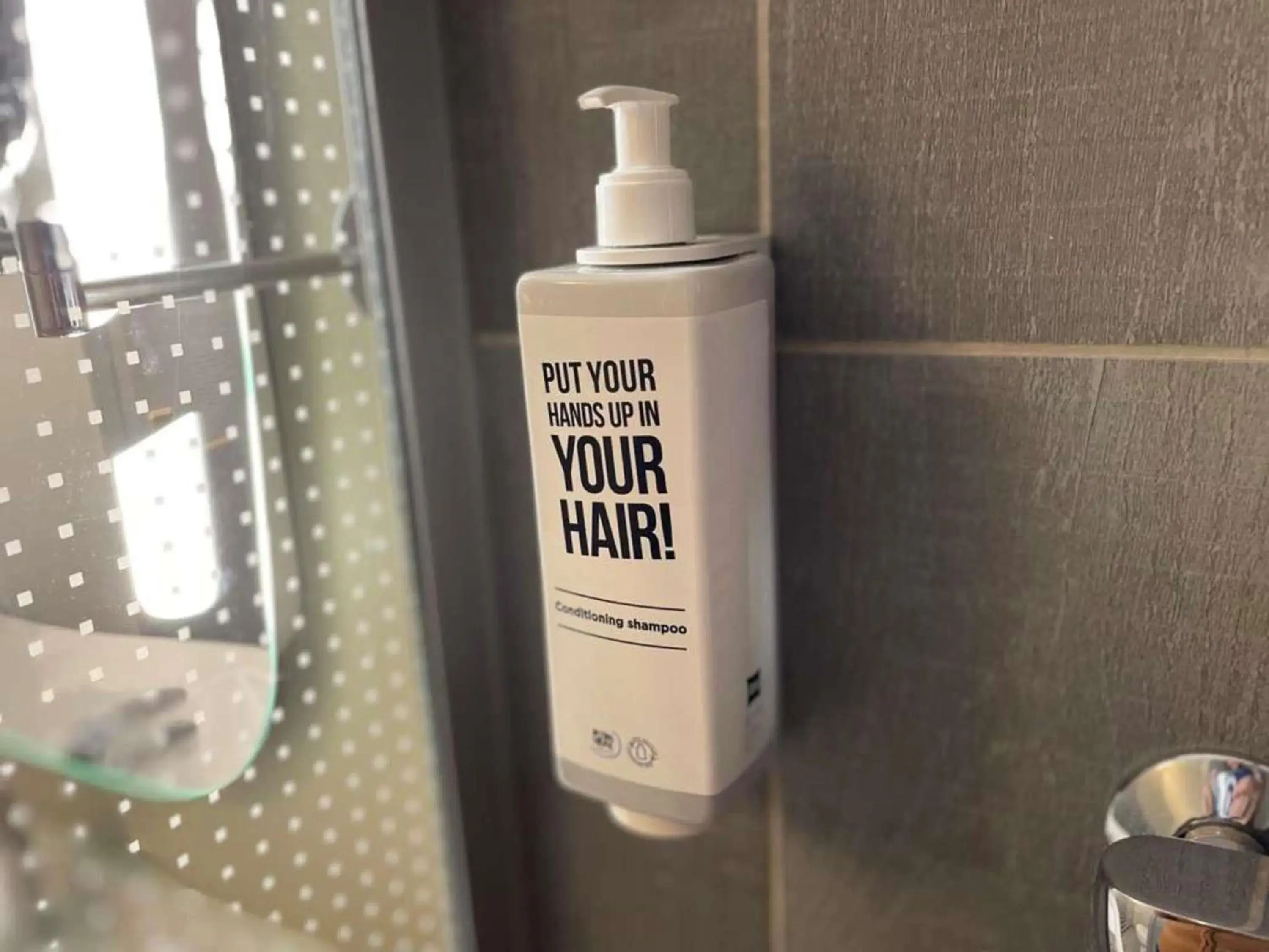 Bedroom in ibis Beaune La Ferme Aux Vins Bedroom in ibis Beaune La Ferme Aux Vins