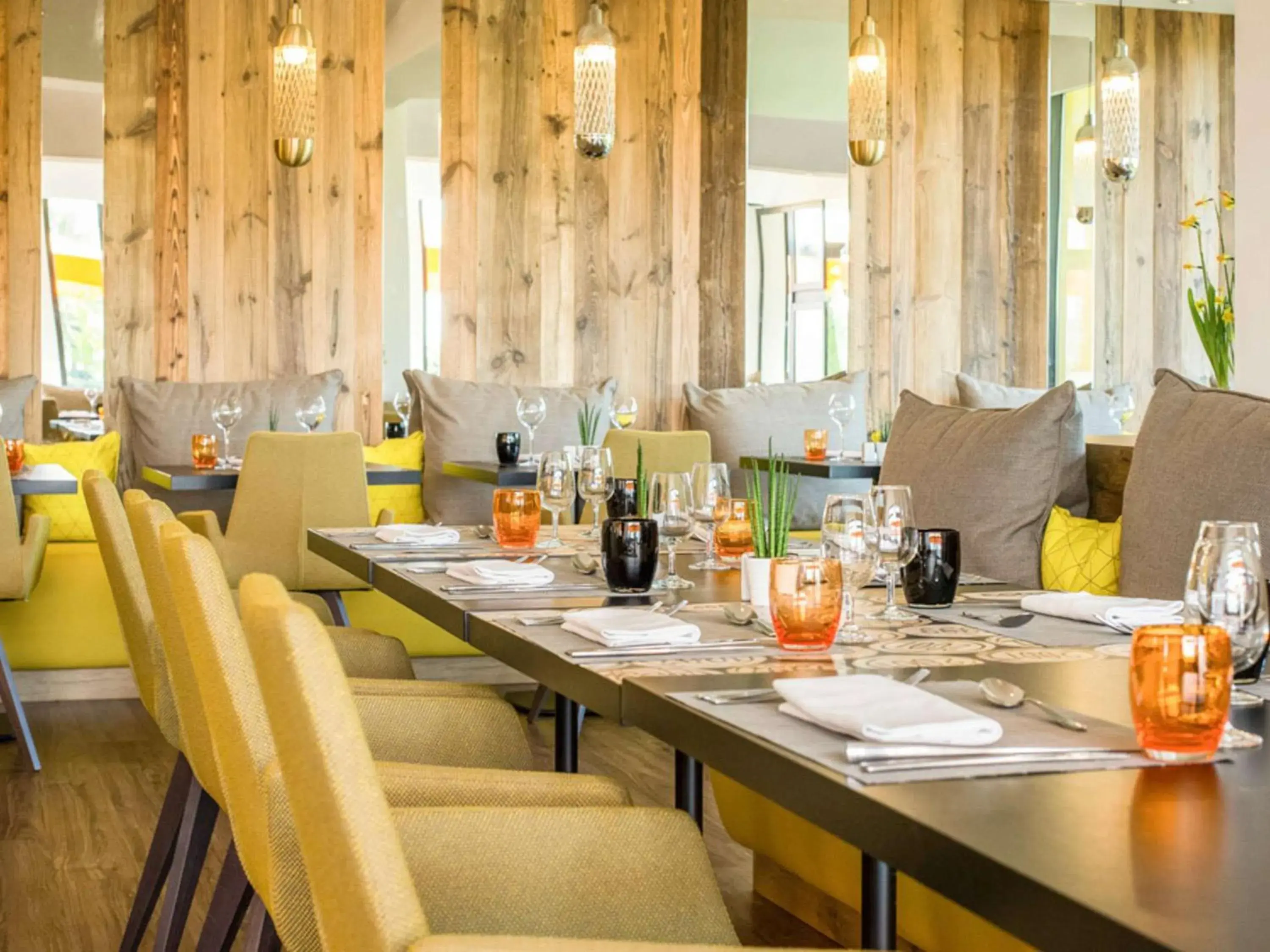 Restaurant/places to eat in ibis Beaune La Ferme Aux Vins Restaurant/places to eat in ibis Beaune La Ferme Aux Vins