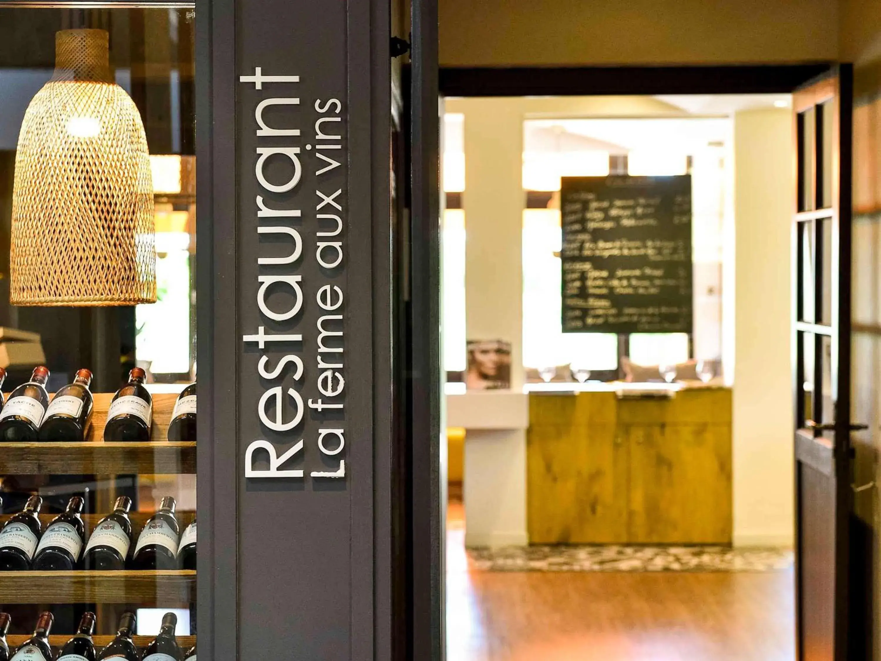 Restaurant/places to eat in ibis Beaune La Ferme Aux Vins Restaurant/places to eat in ibis Beaune La Ferme Aux Vins
