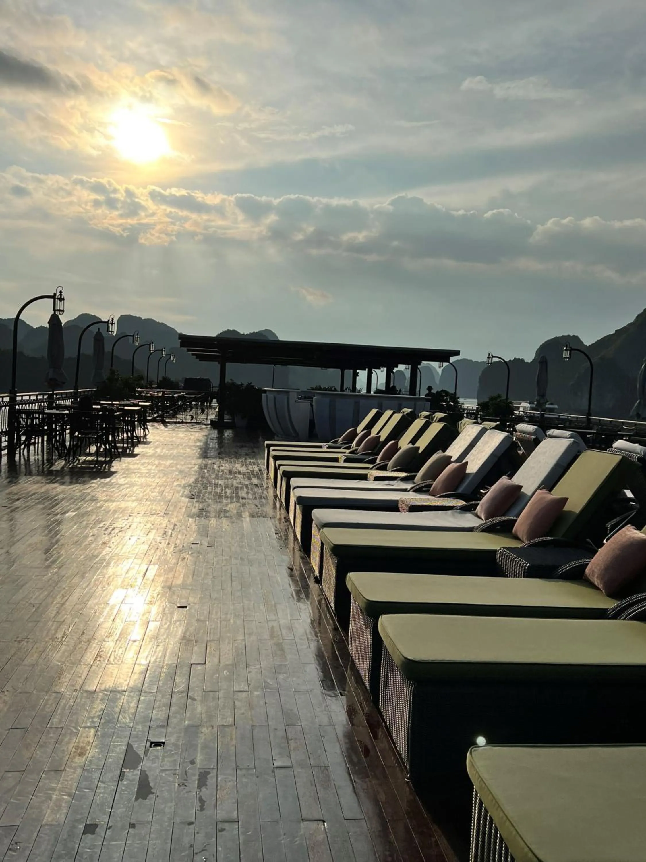 Day in Indochine Cruise Lan Ha Bay