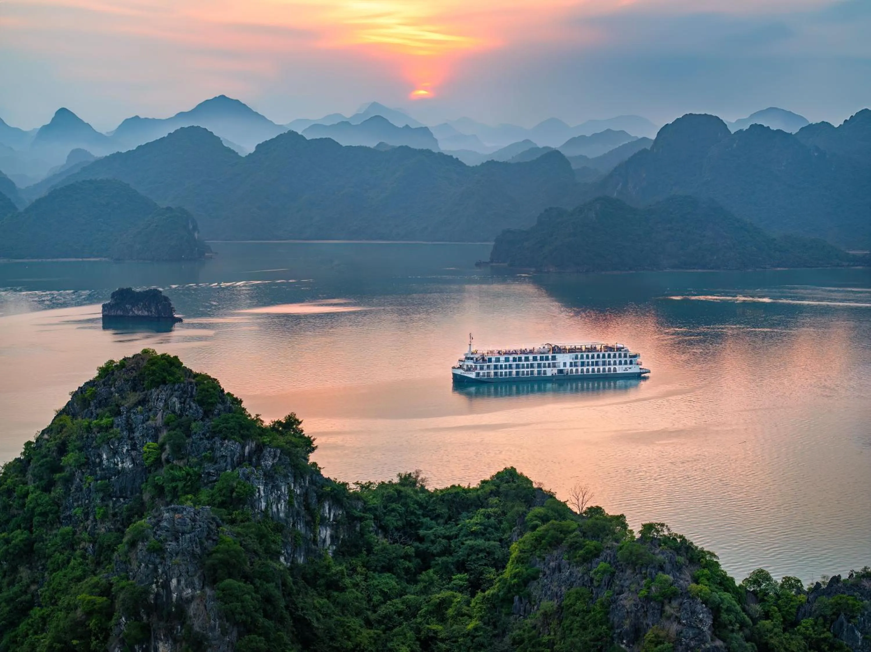 Natural landscape in Indochine Cruise Lan Ha Bay