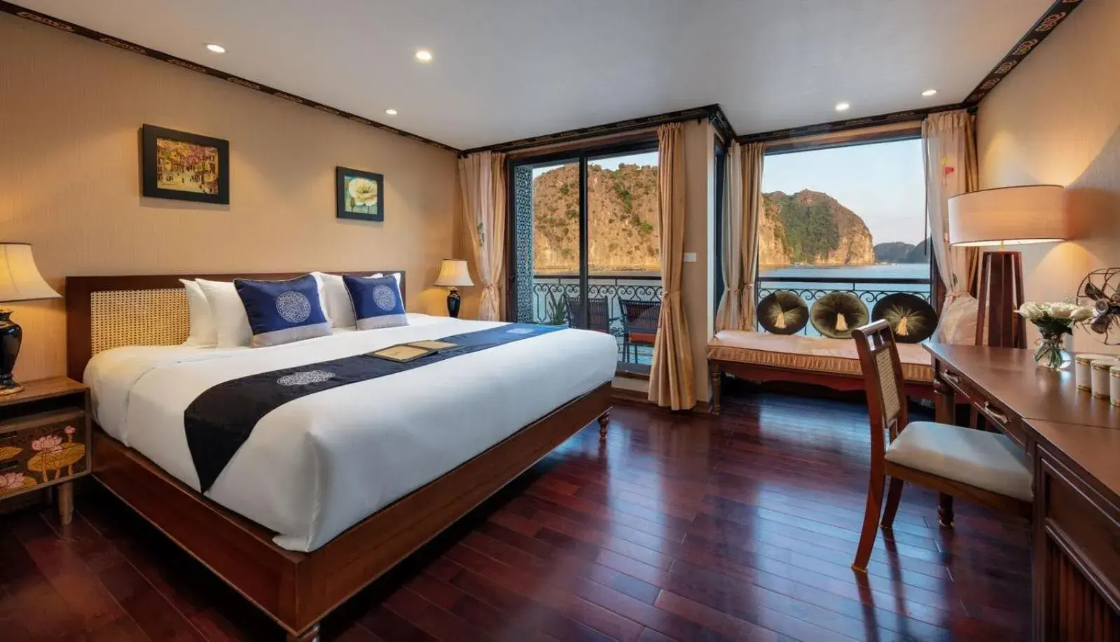Junior Suite Double With Sea View - 2 Days 1 Night in Indochine Cruise Lan Ha Bay Junior Suite Double With Sea View - 2 Days 1 Night in Indochine Cruise Lan Ha Bay