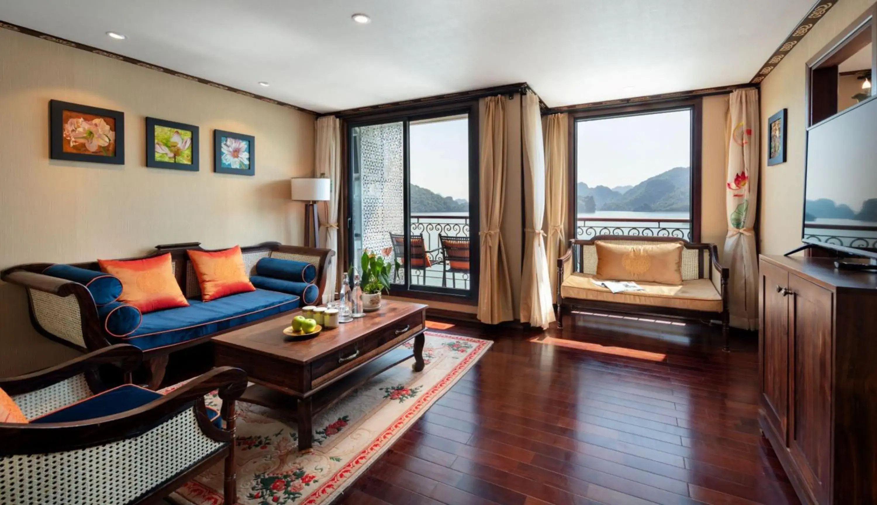 Presidential Suite With Sea View - 2 Days 1 Night in Indochine Cruise Lan Ha Bay Presidential Suite With Sea View - 2 Days 1 Night in Indochine Cruise Lan Ha Bay