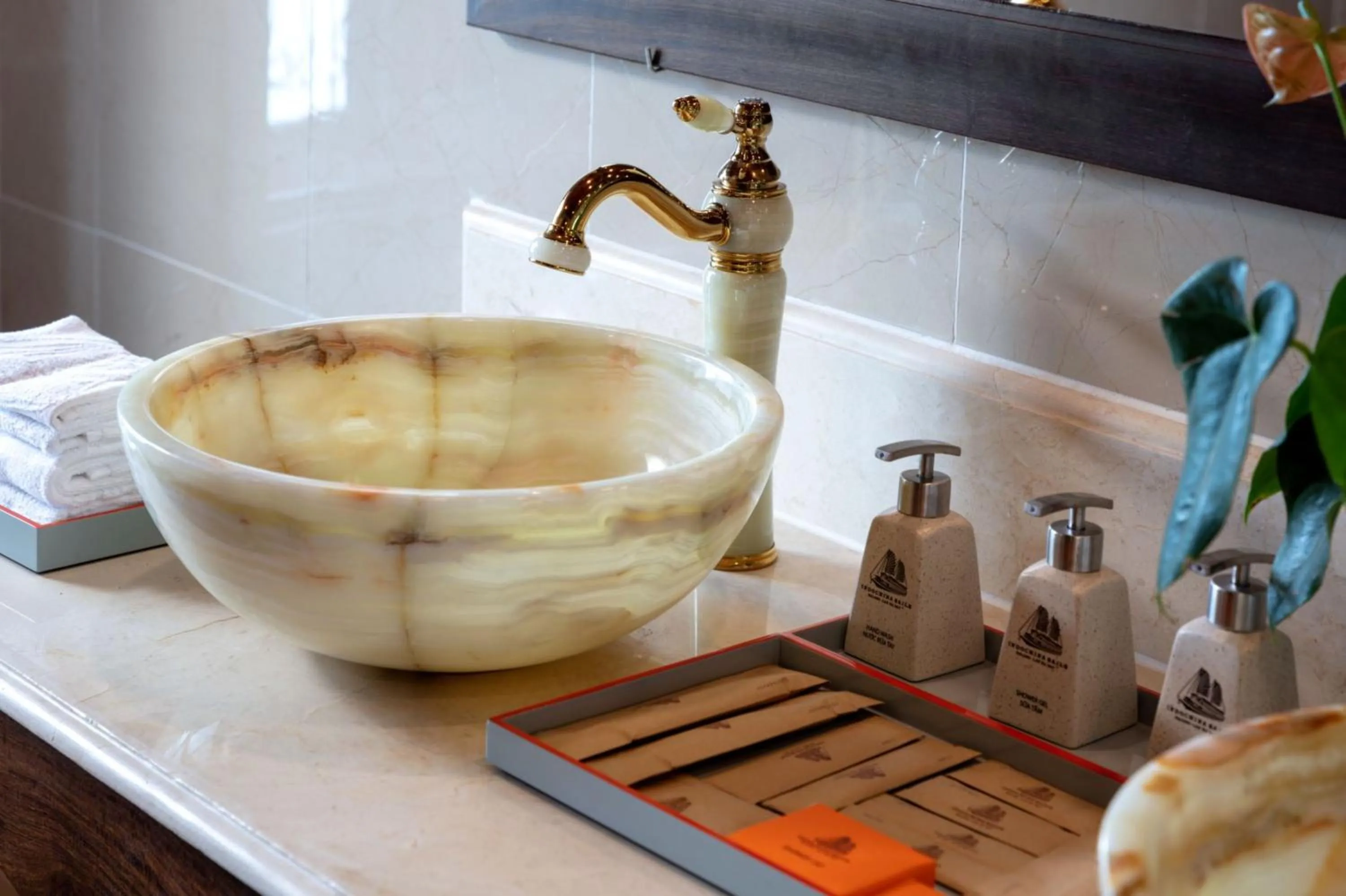 Bathroom in Indochine Cruise Lan Ha Bay