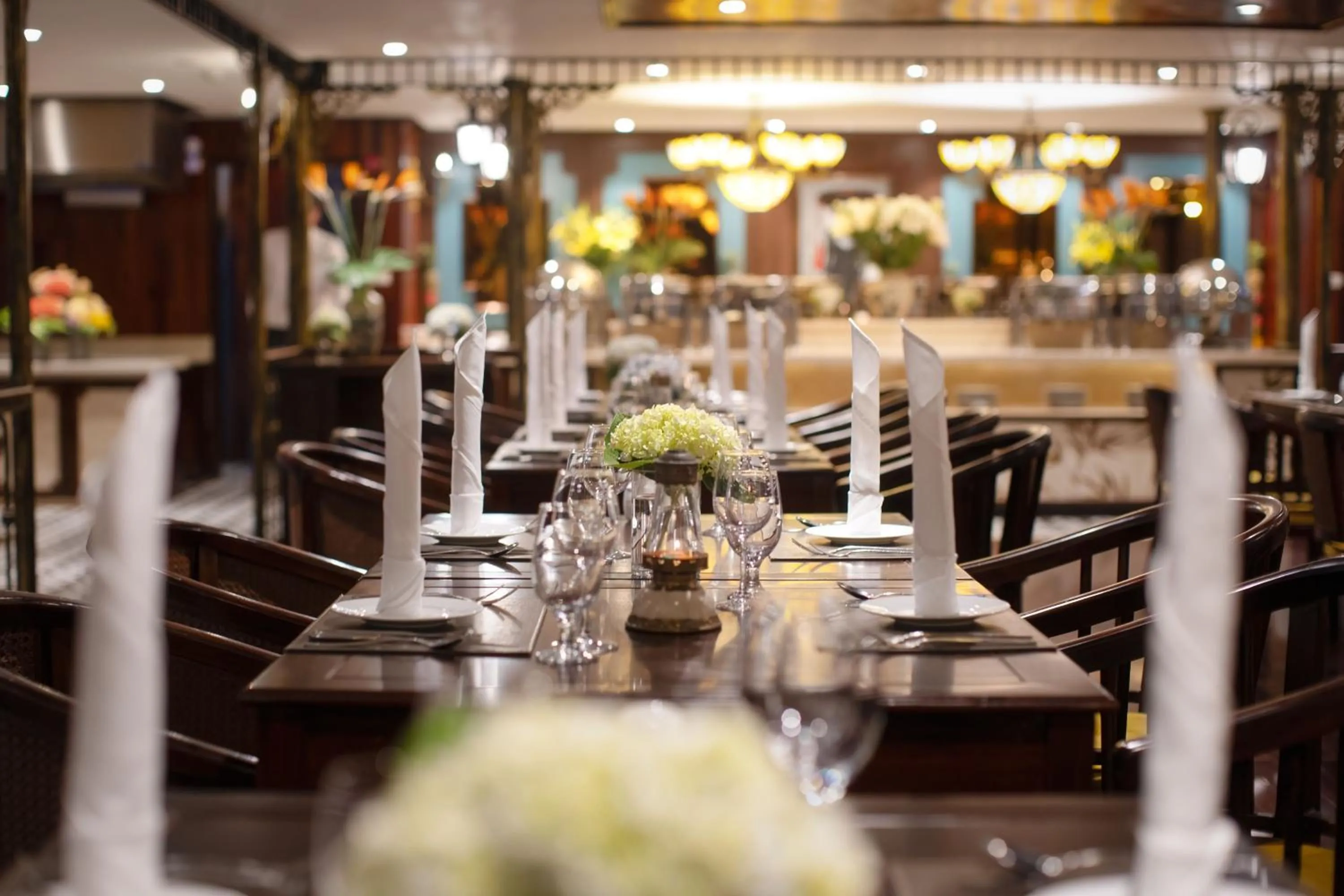 Restaurant/places to eat in Indochine Cruise Lan Ha Bay