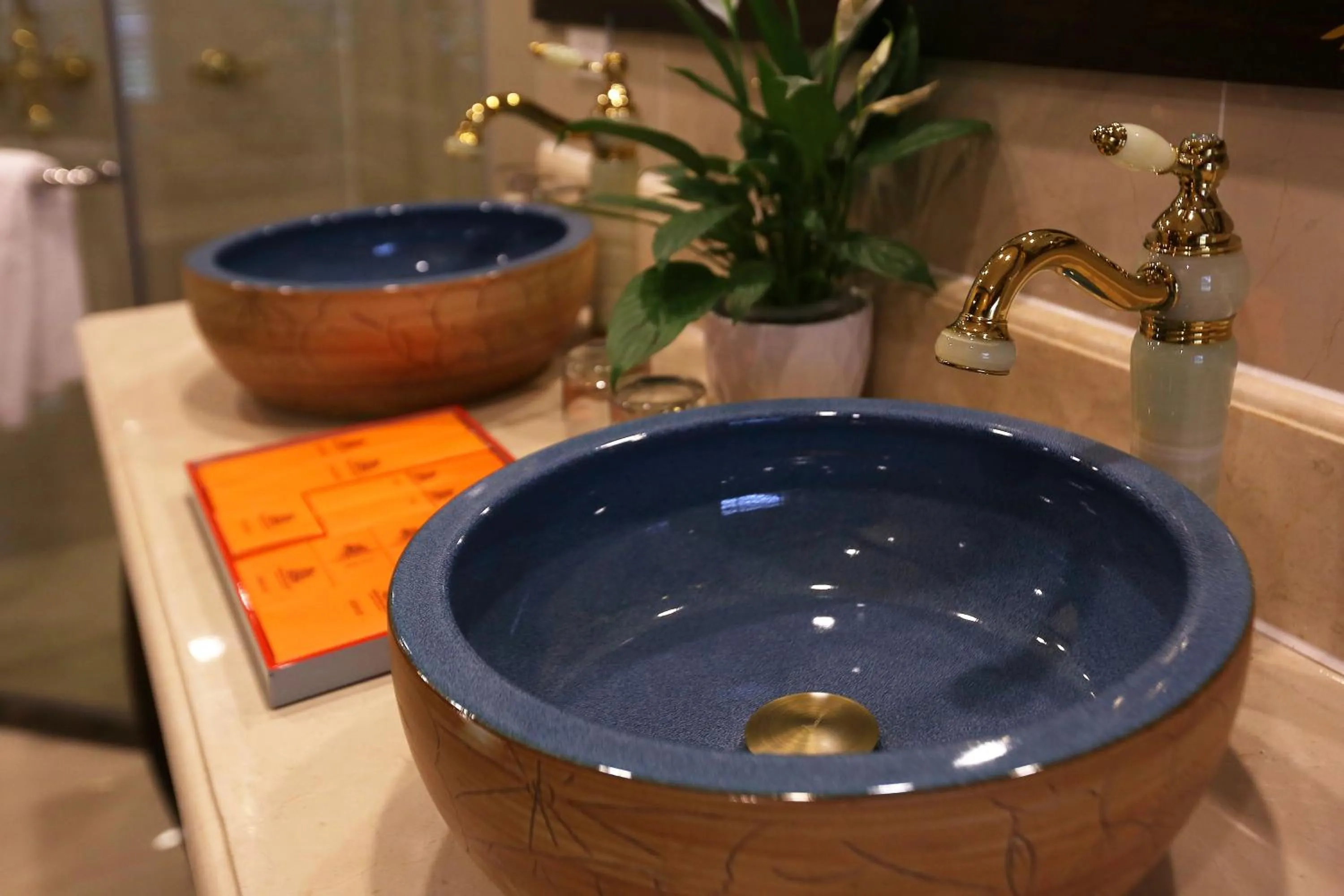 Bathroom in Indochine Cruise Lan Ha Bay