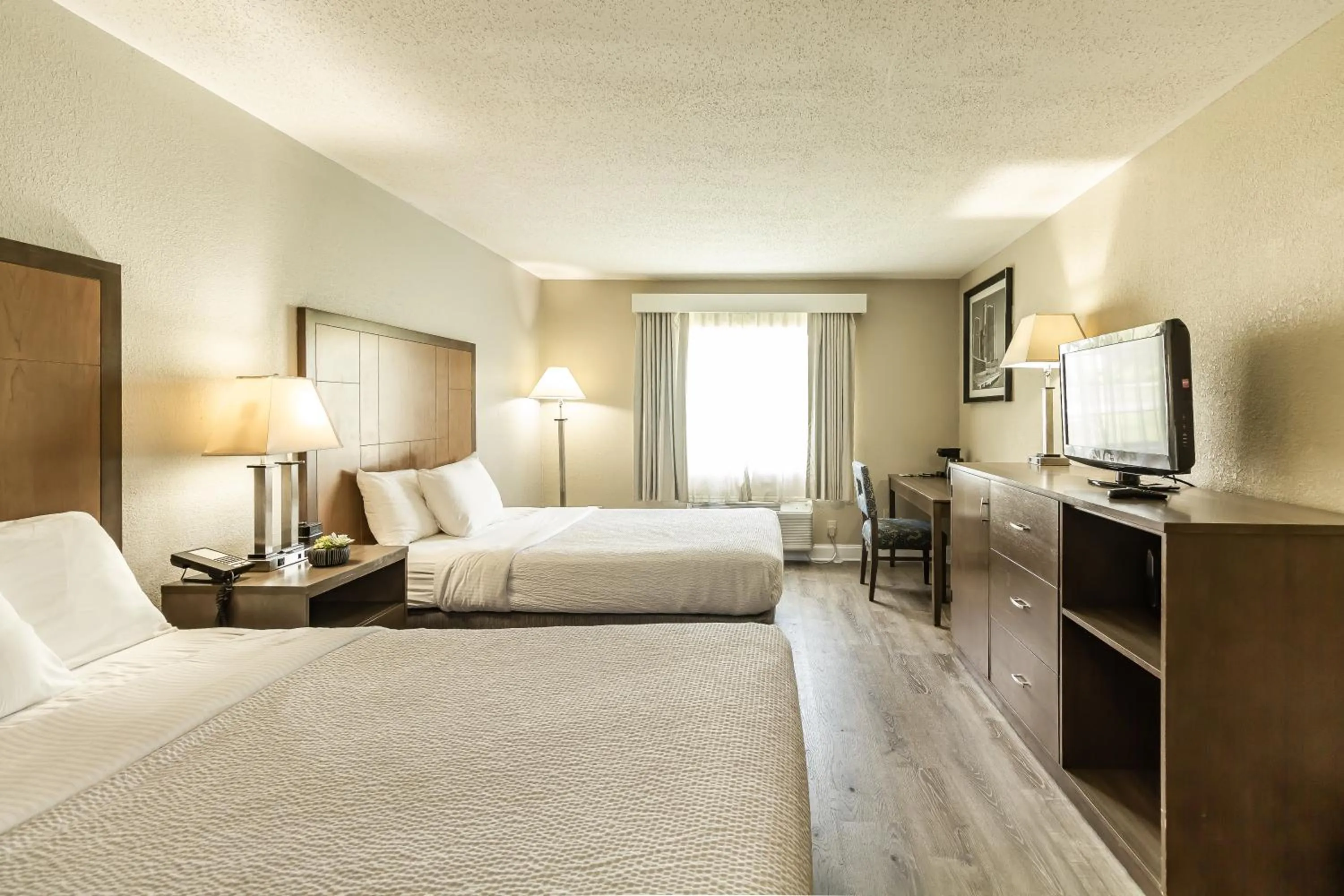 Bedroom, Bed in La Quinta Inn by Wyndham Richmond South