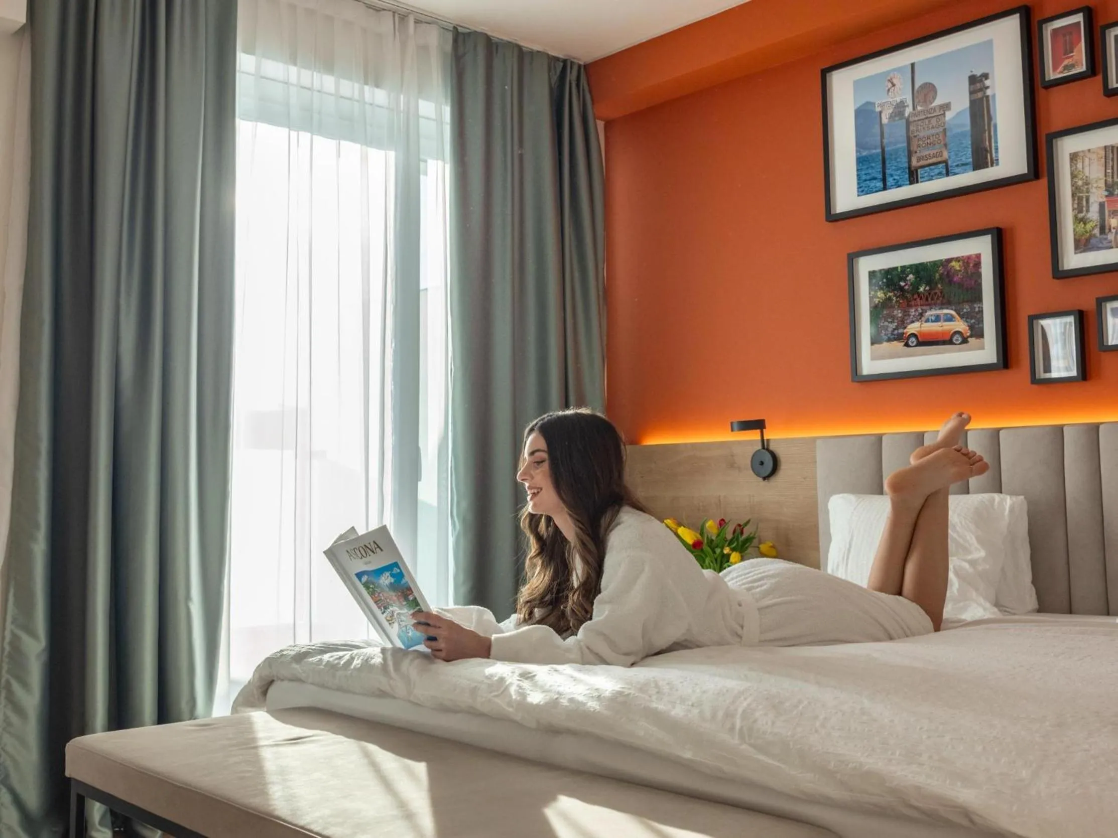 Bedroom, Bed in Ascona Lodge, Pool & Garden Retreat