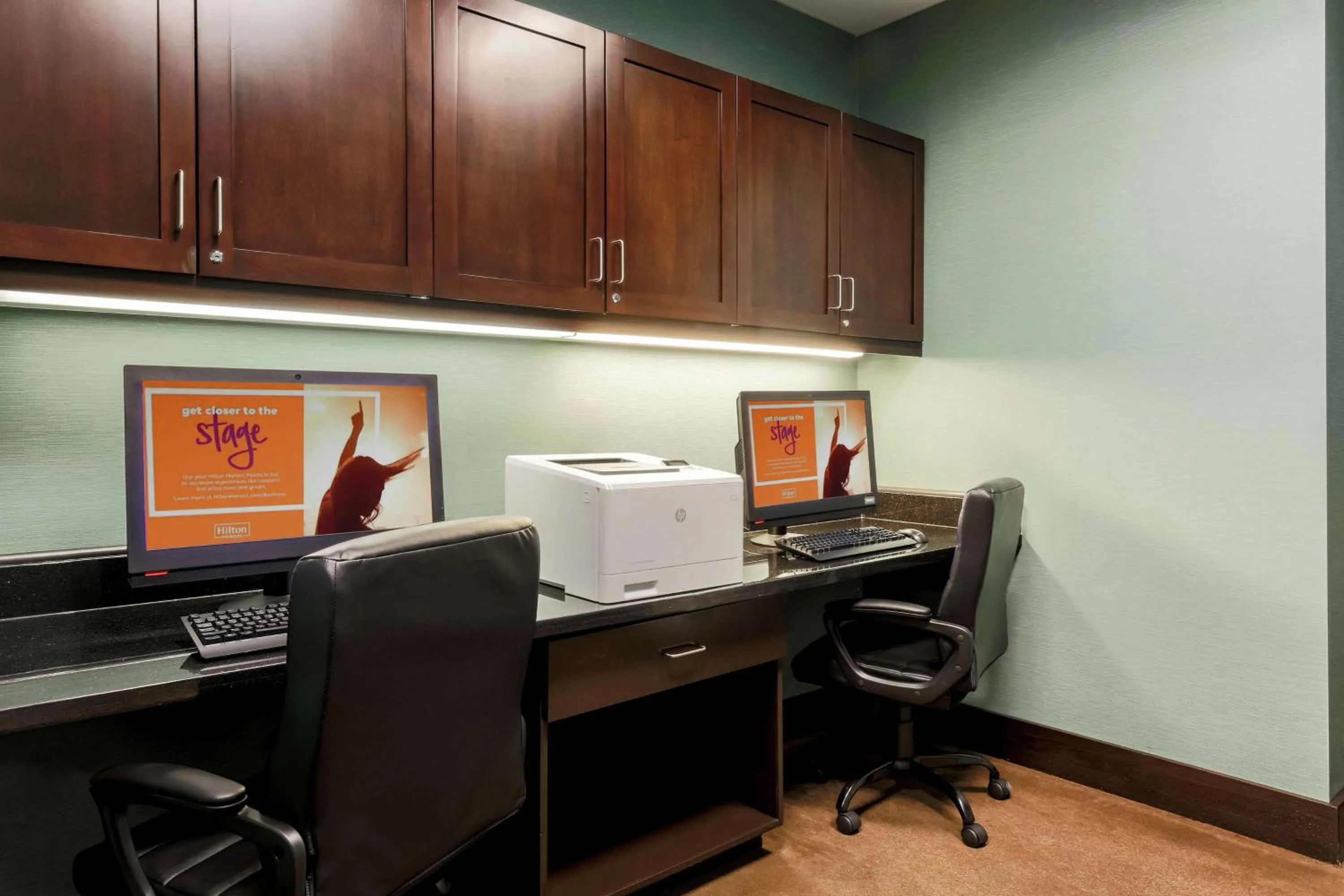 Business facilities in Hampton Inn & Suites Wheeling - The Highlands
