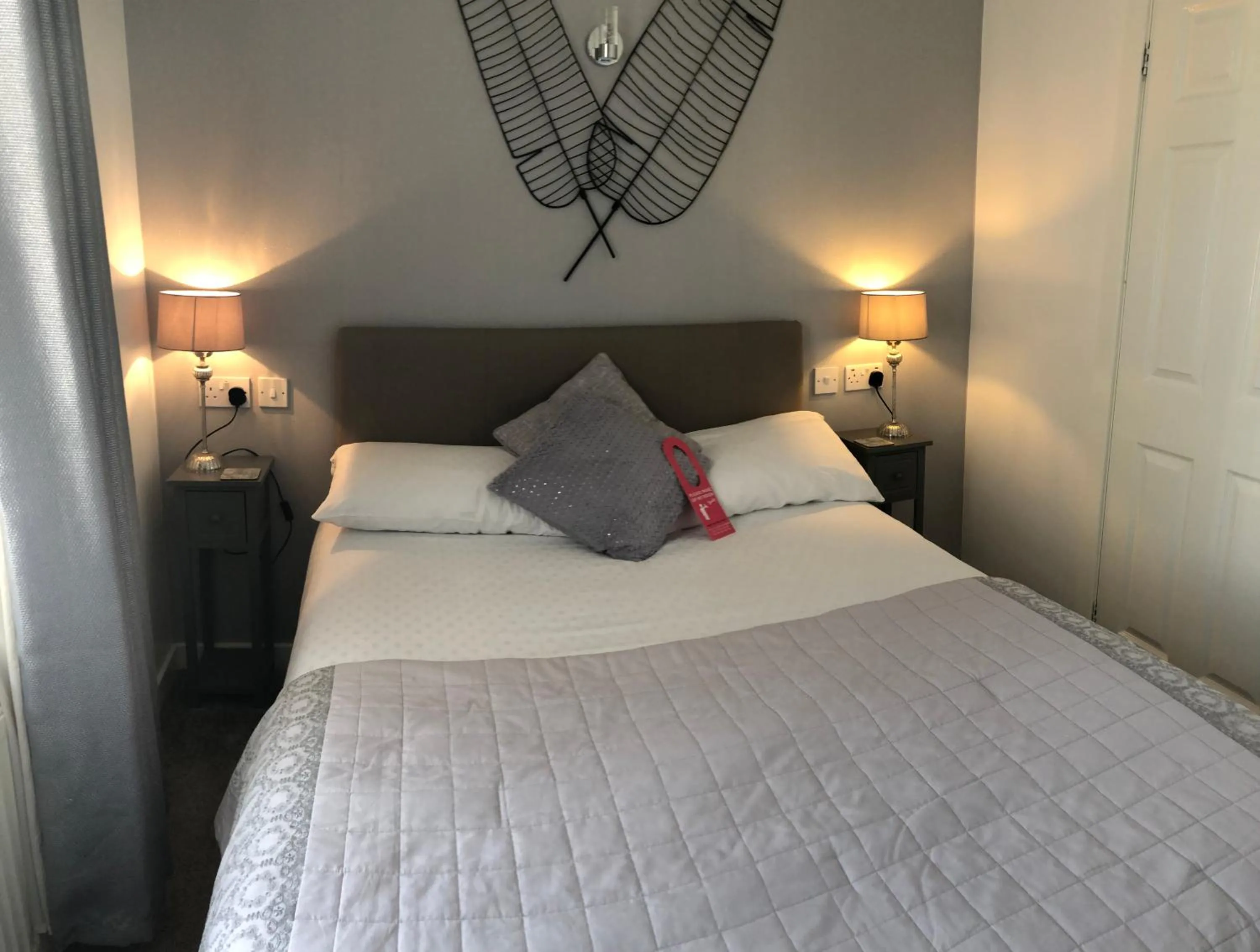 Photo of the whole room, Bed in Four Seasons Guest House