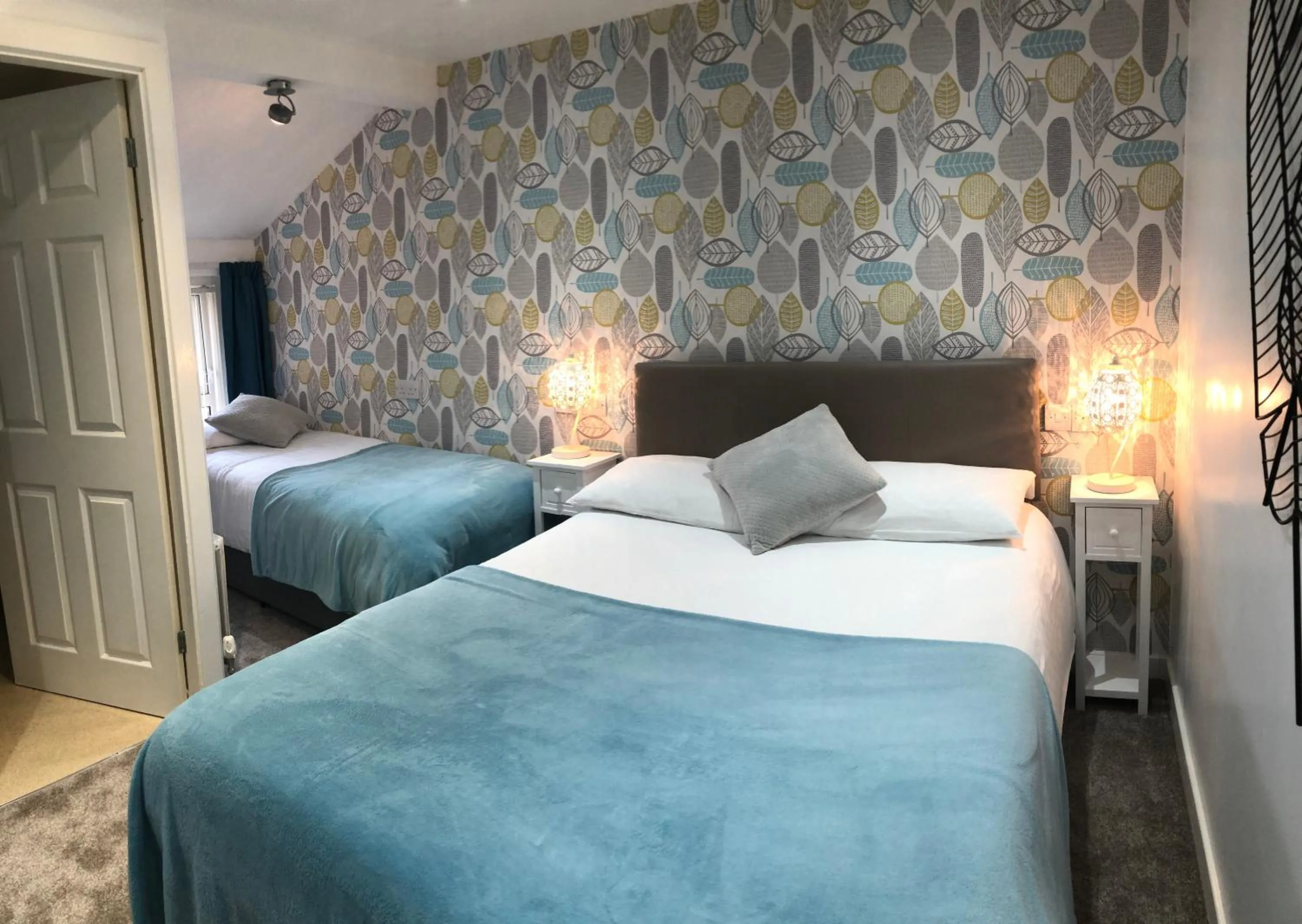 Photo of the whole room, Bed in Four Seasons Guest House