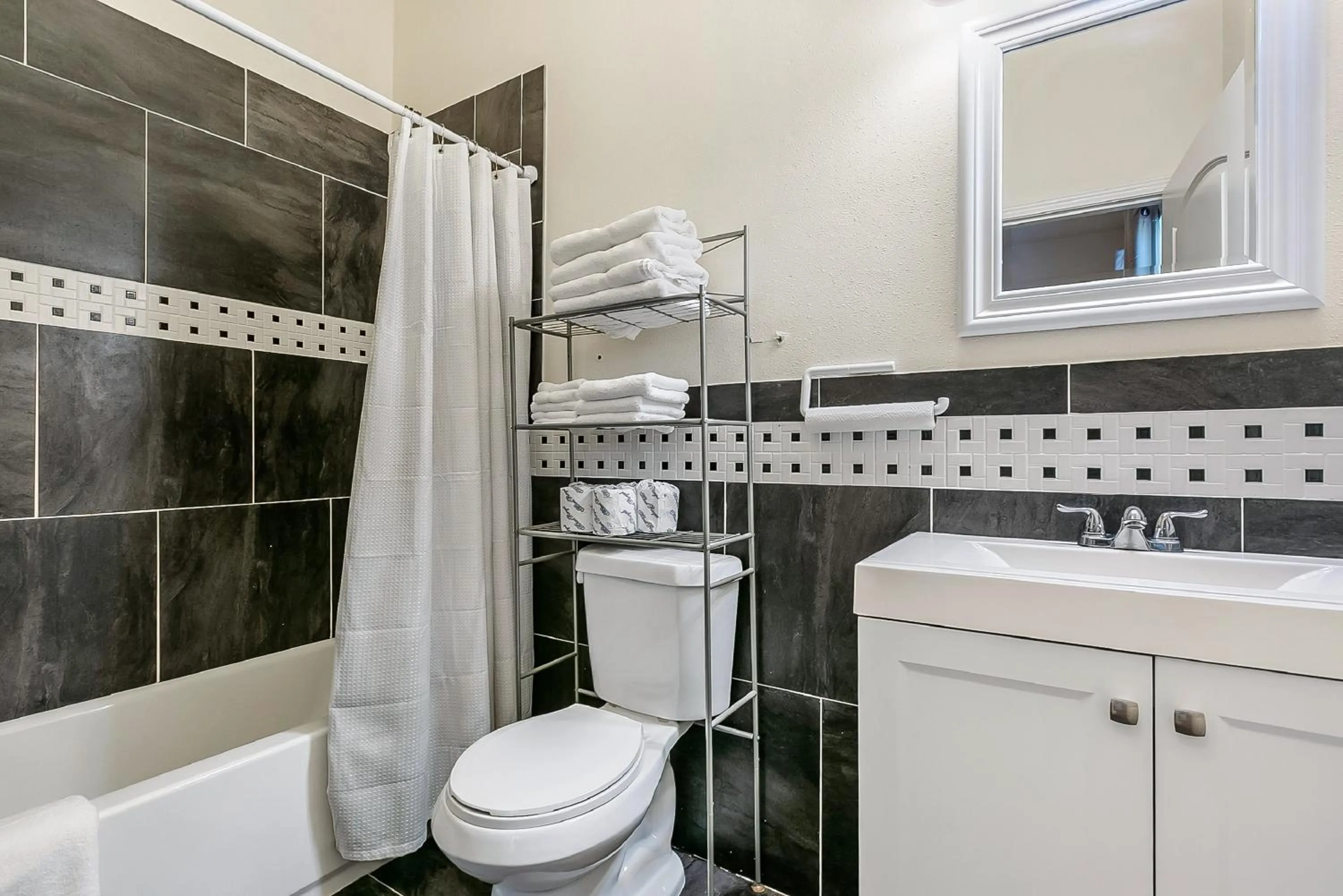 Bathroom in Inviting 3BR Condo steps from St Charles Ave