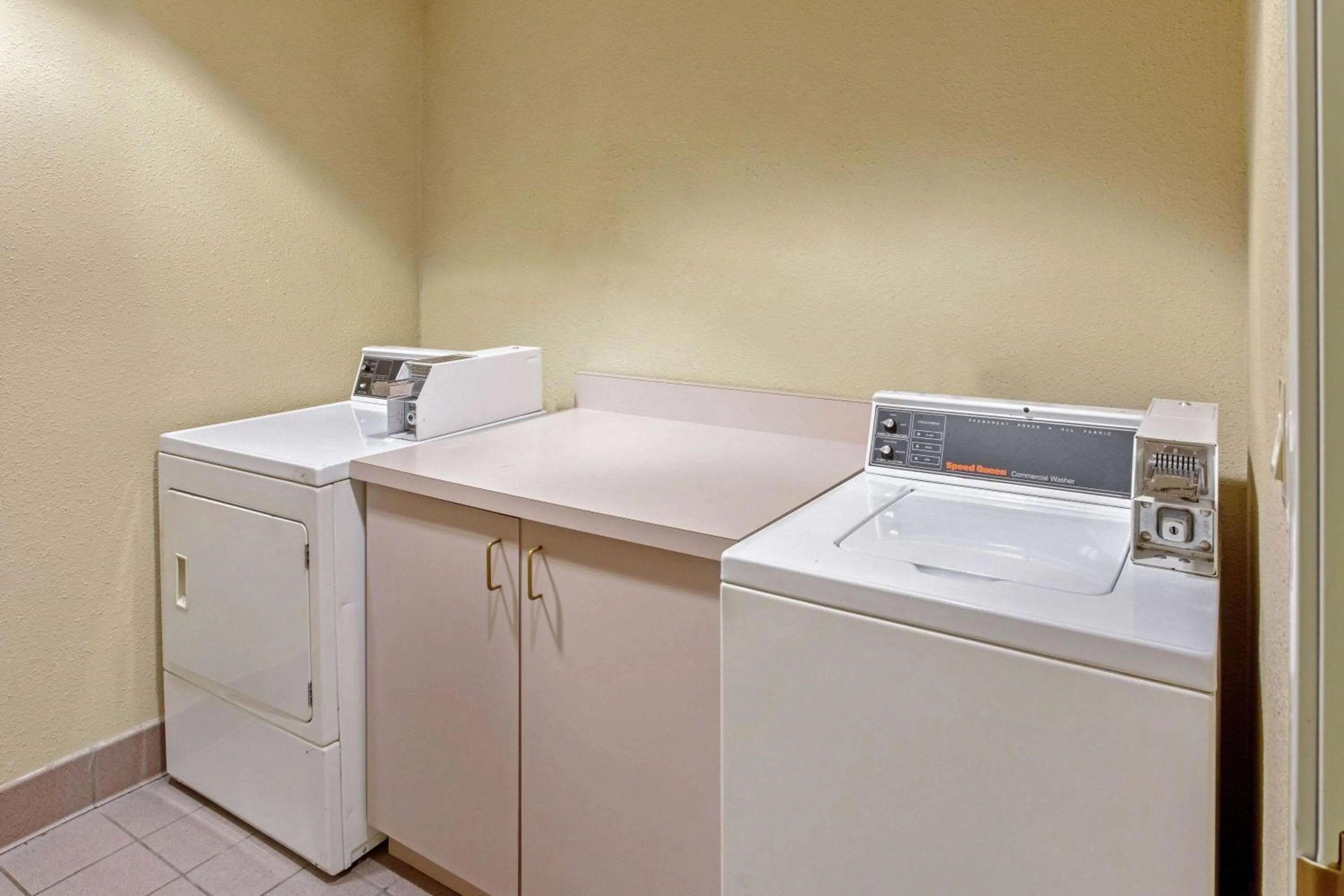 On site in La Quinta by Wyndham Appleton College Avenue