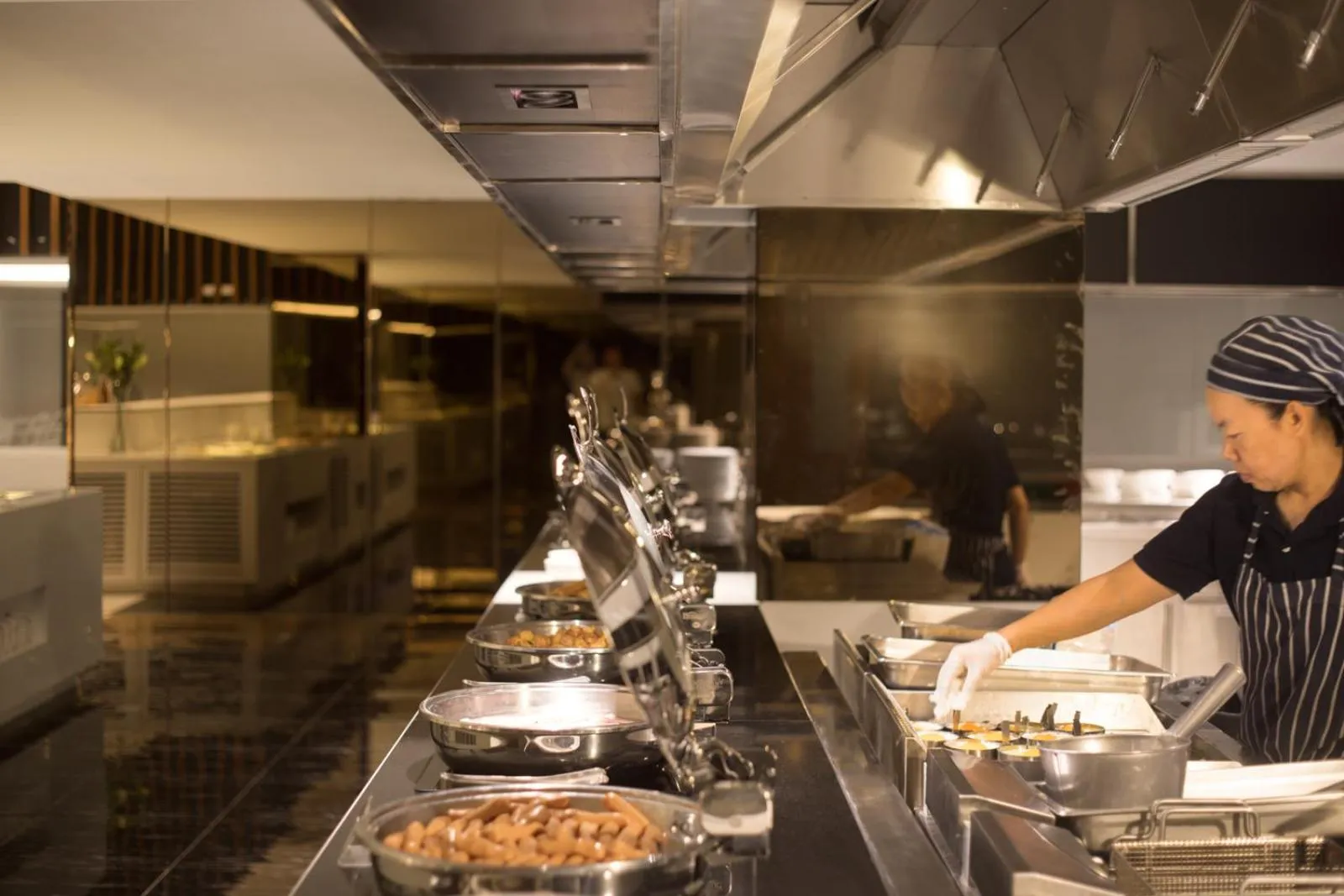 Breakfast in S Ram Leisure Hotel