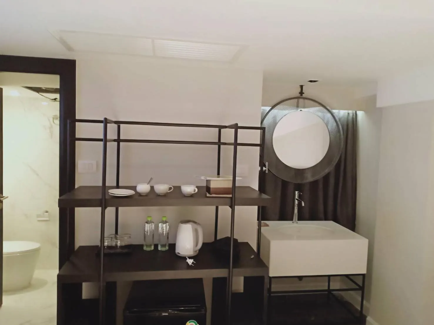 Coffee/tea facilities in S Ram Leisure Hotel