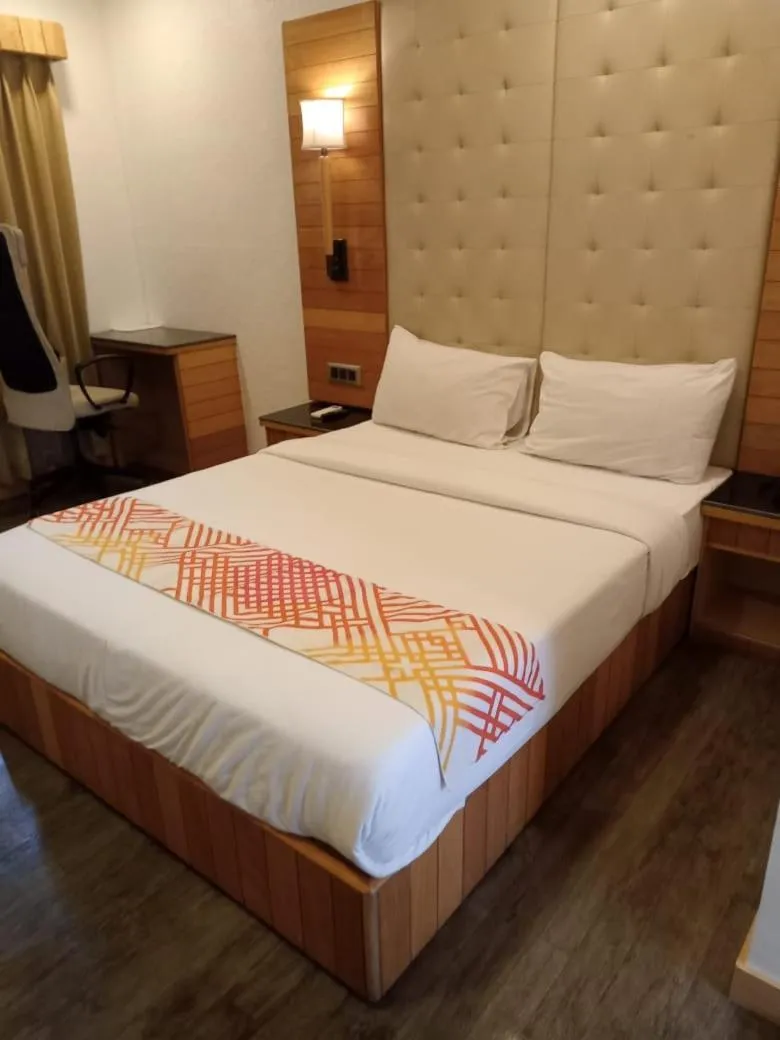 Bed in Ginger Surat City Centre