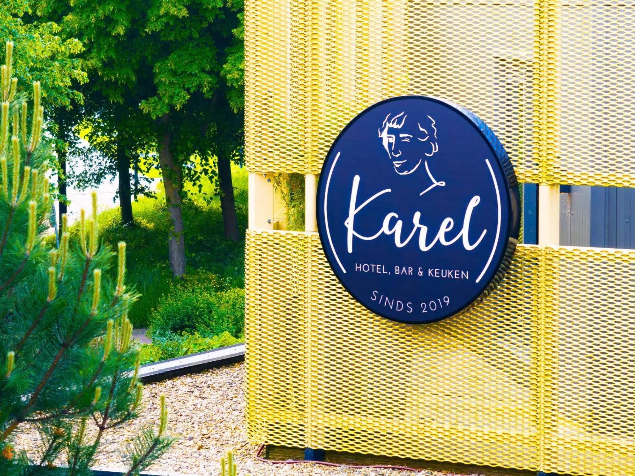 Property building in Boutique Hotel Karel de Stoute