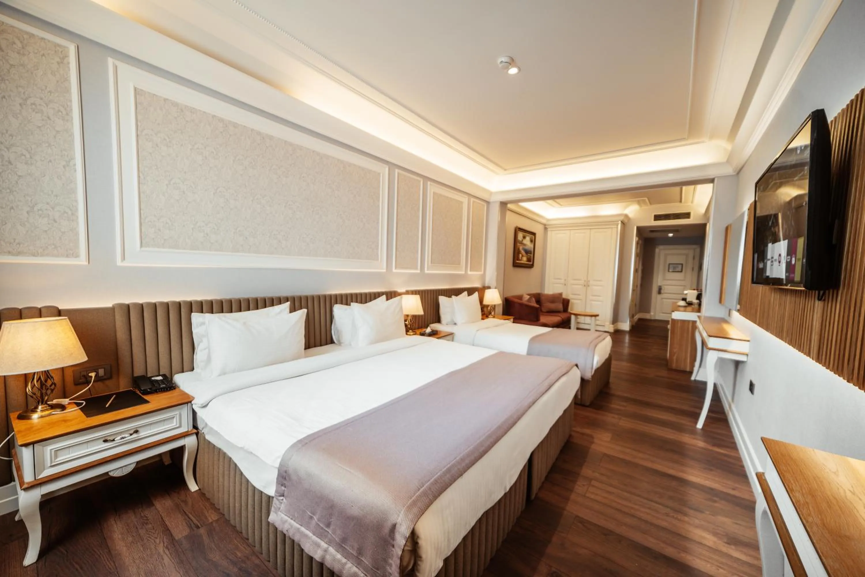 Bed in Theatrum Hotel Baku