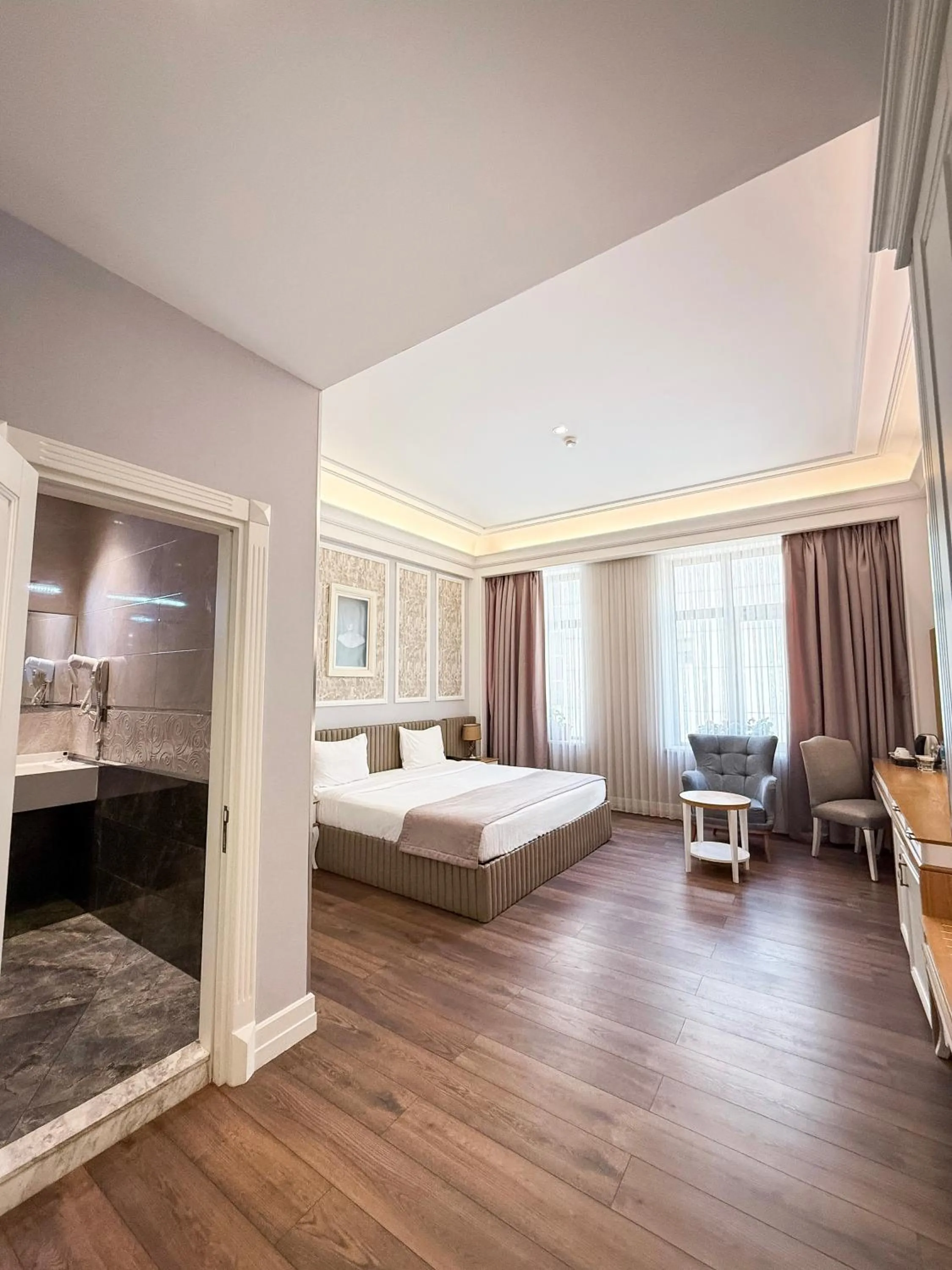 Bed in Theatrum Hotel Baku