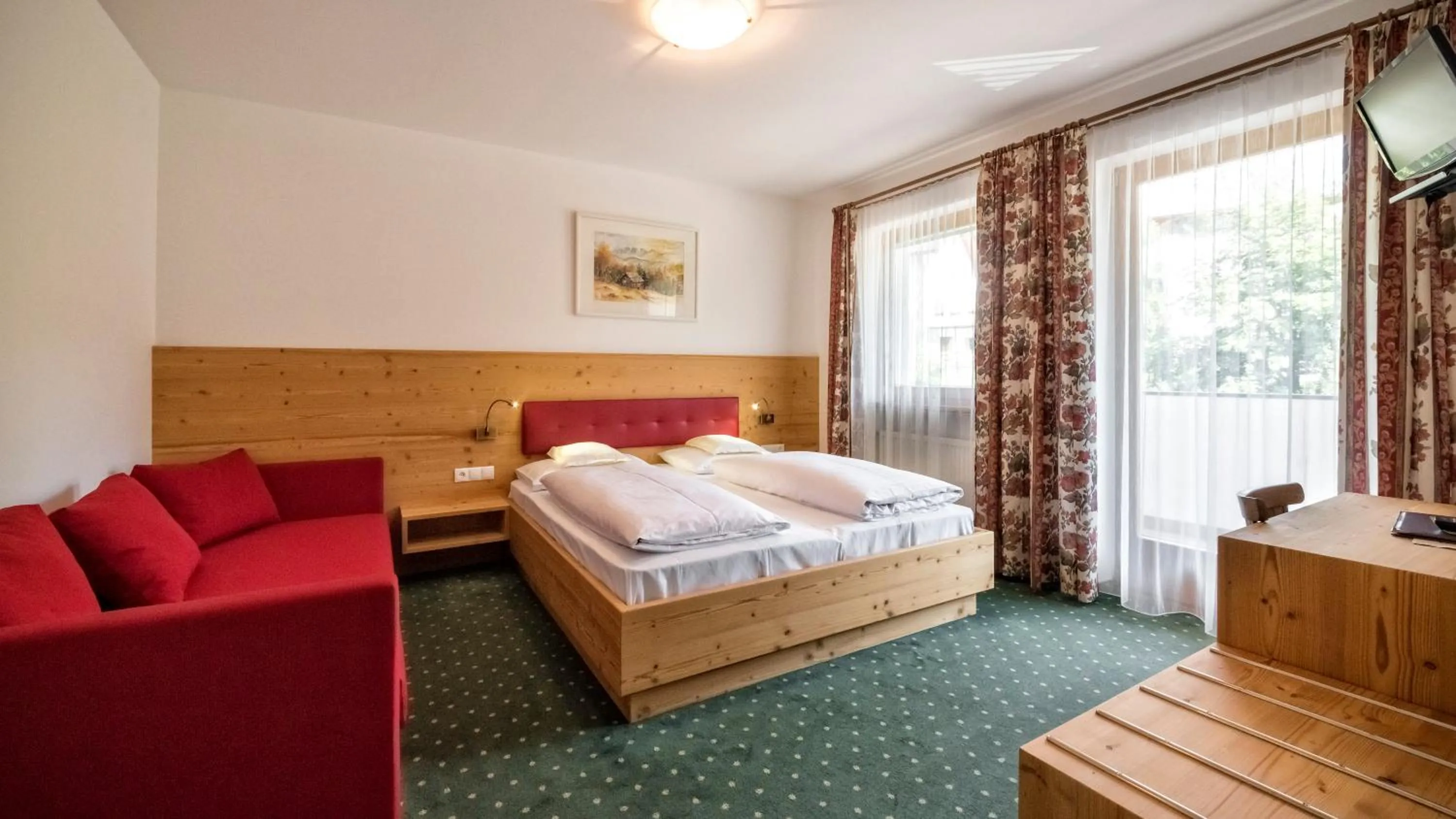 Photo of the whole room, Bed in Hotel Elisabeth