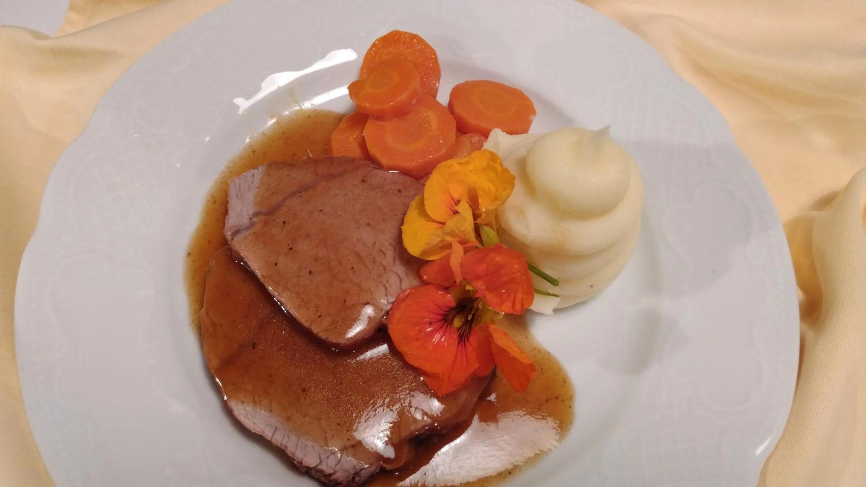 Food and drinks in Hotel Elisabeth