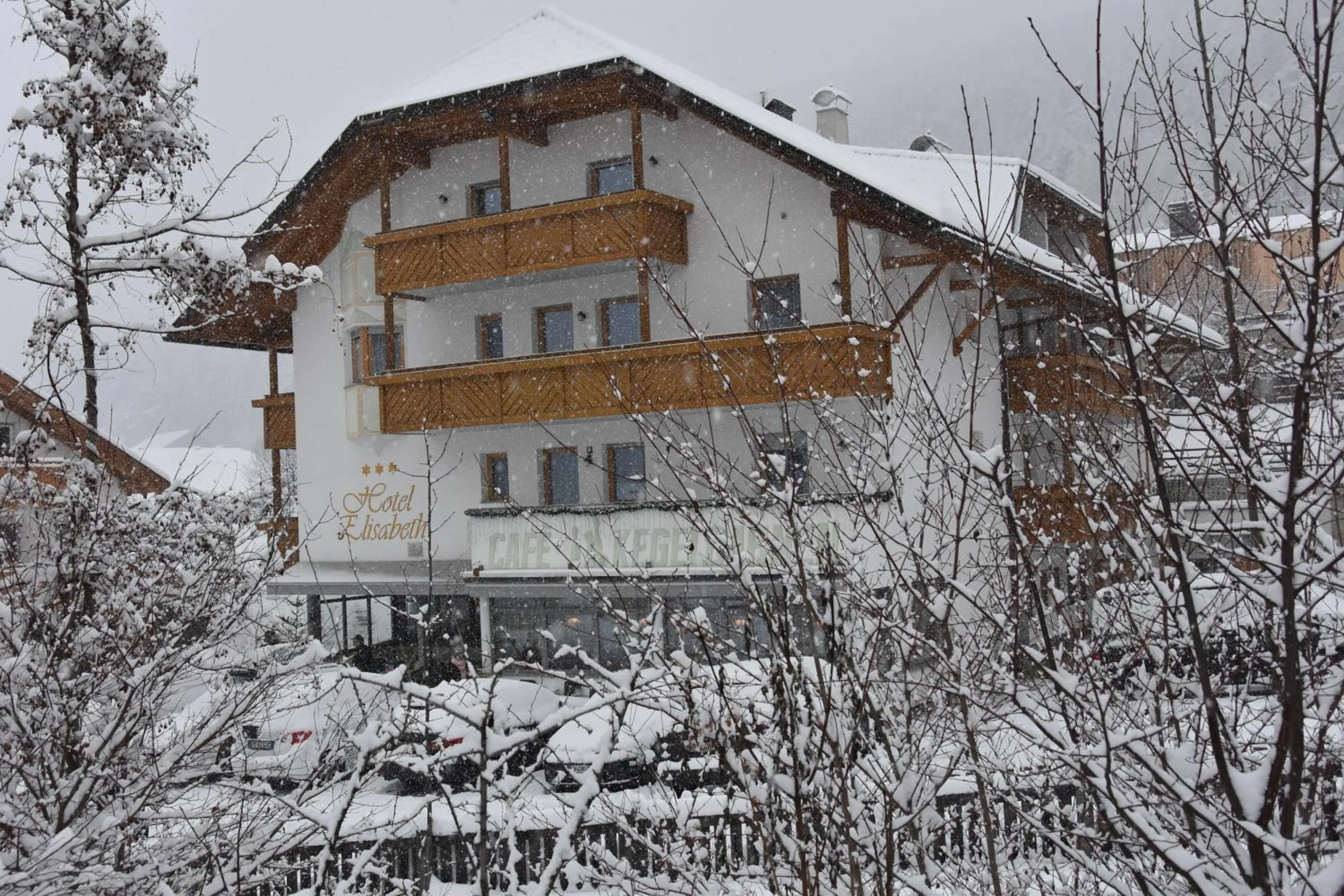 Property building in Hotel Elisabeth