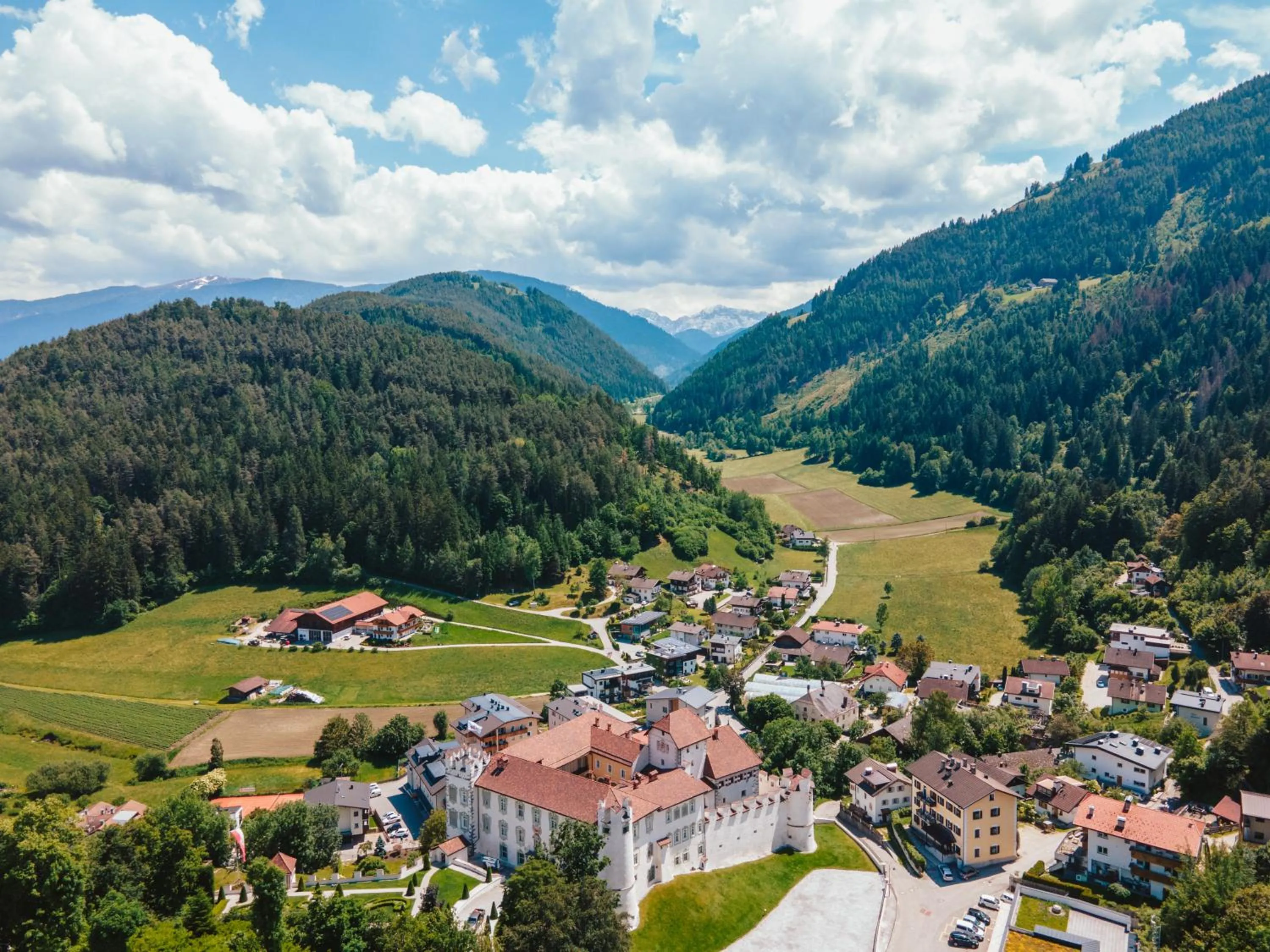 Property building in Hotel Elisabeth