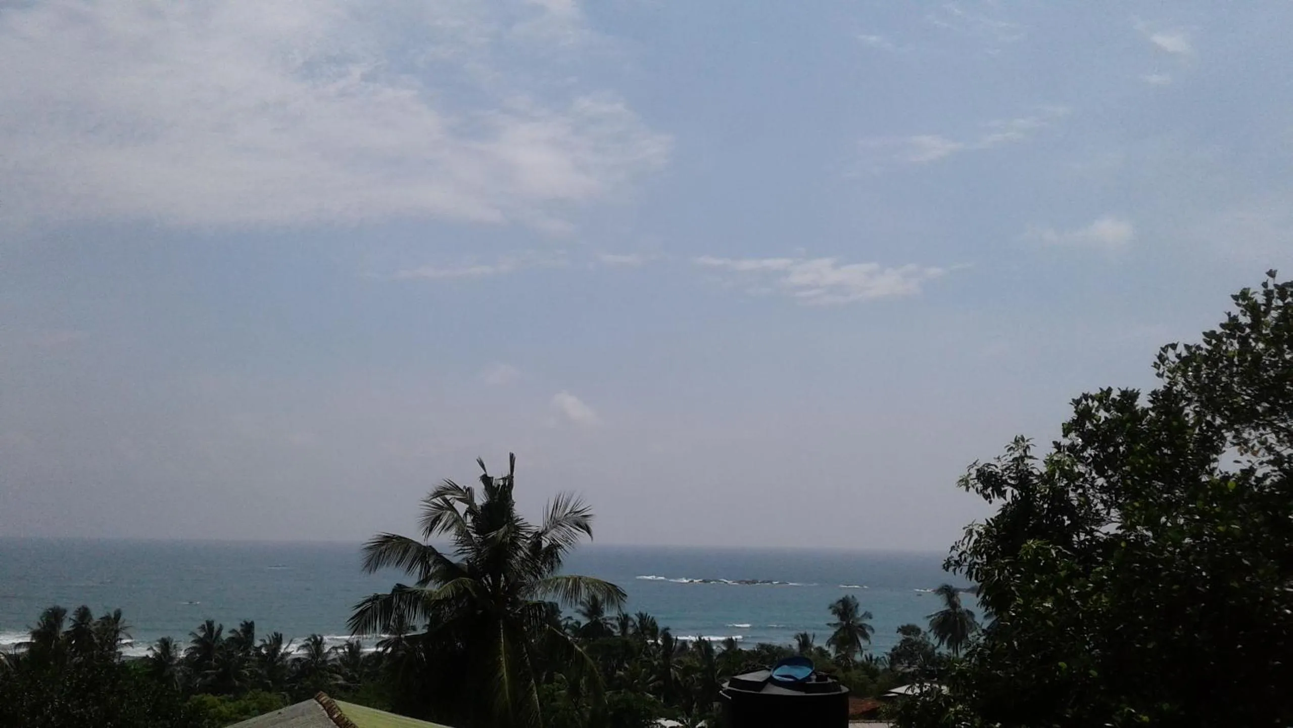 Hill cottage - ocean view