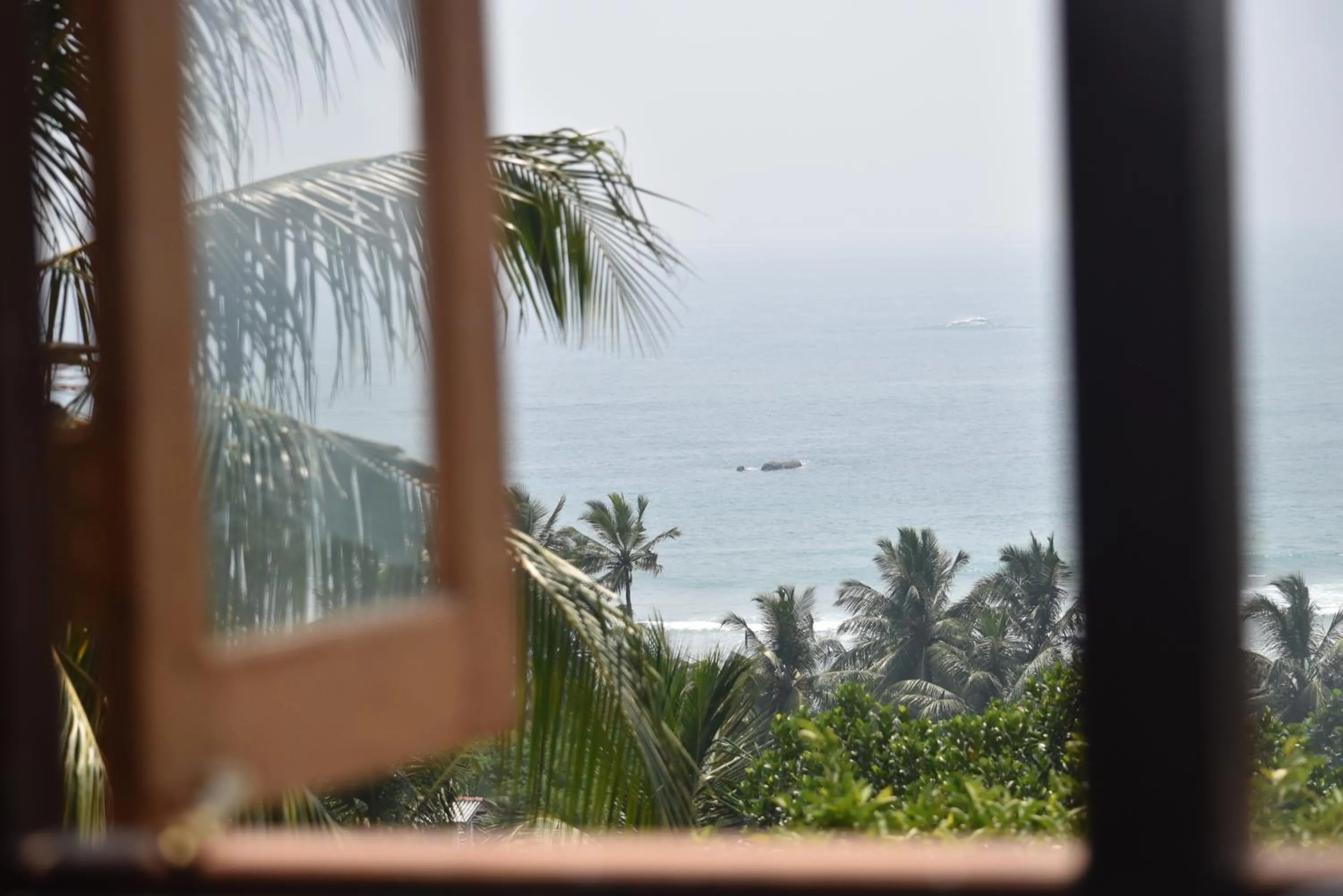 Hill cottage - ocean view