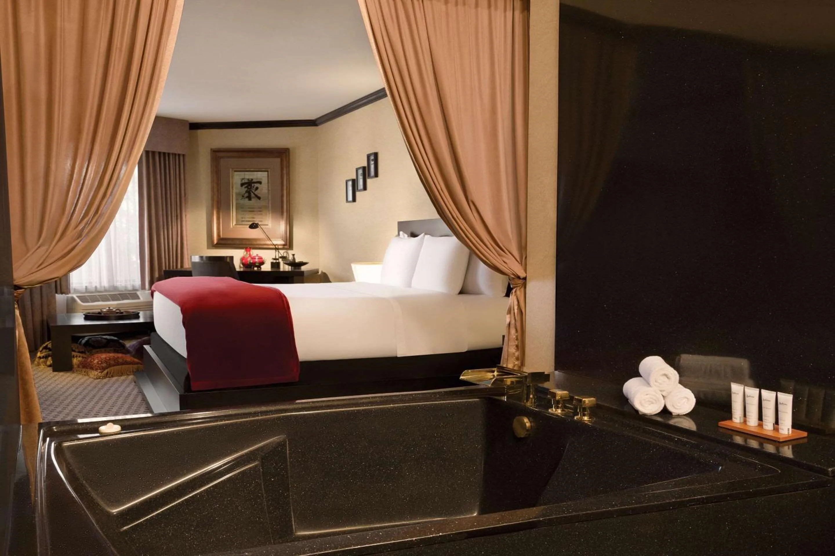 Bedroom, Bed in Radisson Hotel Colorado Springs Airport