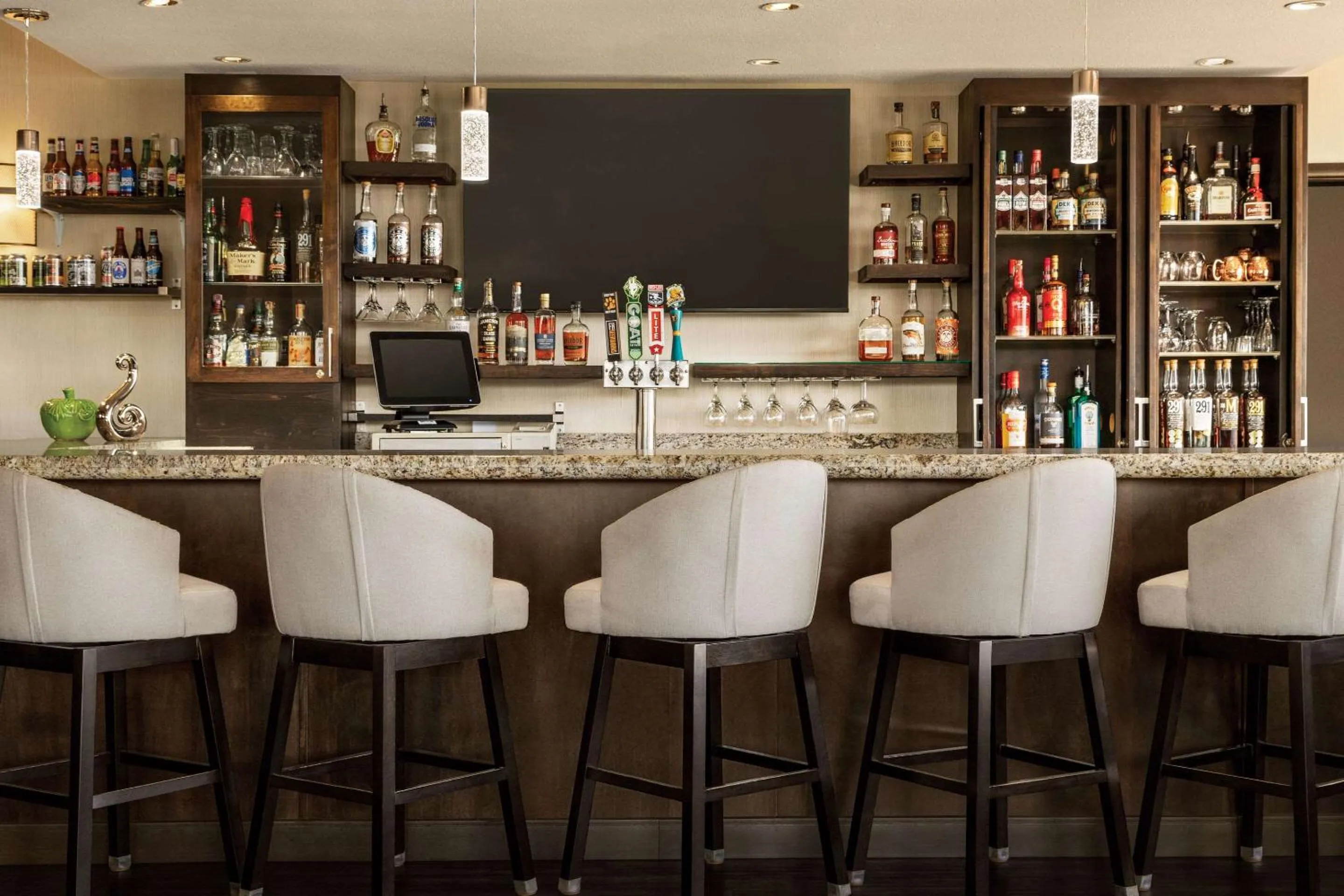 Restaurant/places to eat in Radisson Hotel Colorado Springs Airport