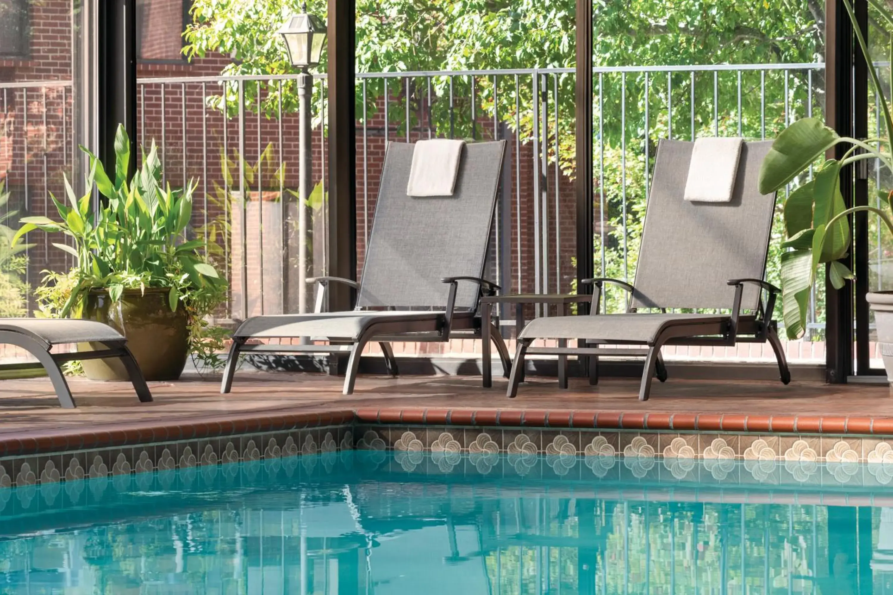 Swimming pool in Radisson Hotel Colorado Springs Airport Swimming pool in Radisson Hotel Colorado Springs Airport