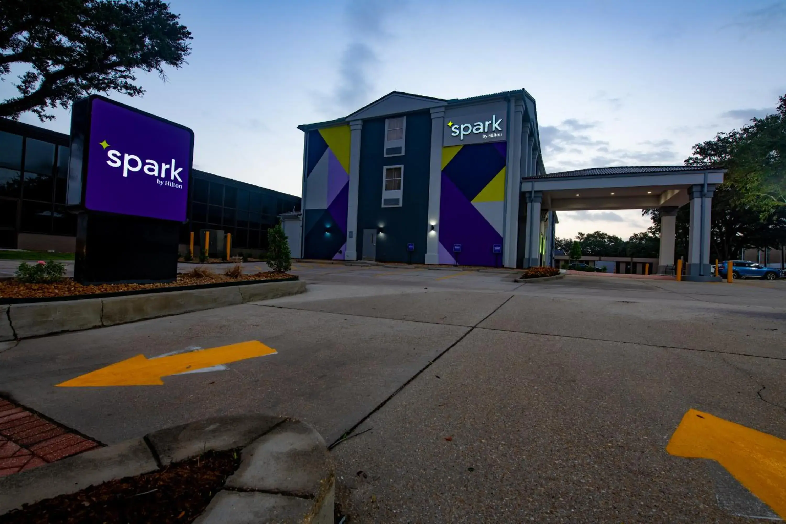 Property building in Spark By Hilton Lafayette South Property building in Spark By Hilton Lafayette South