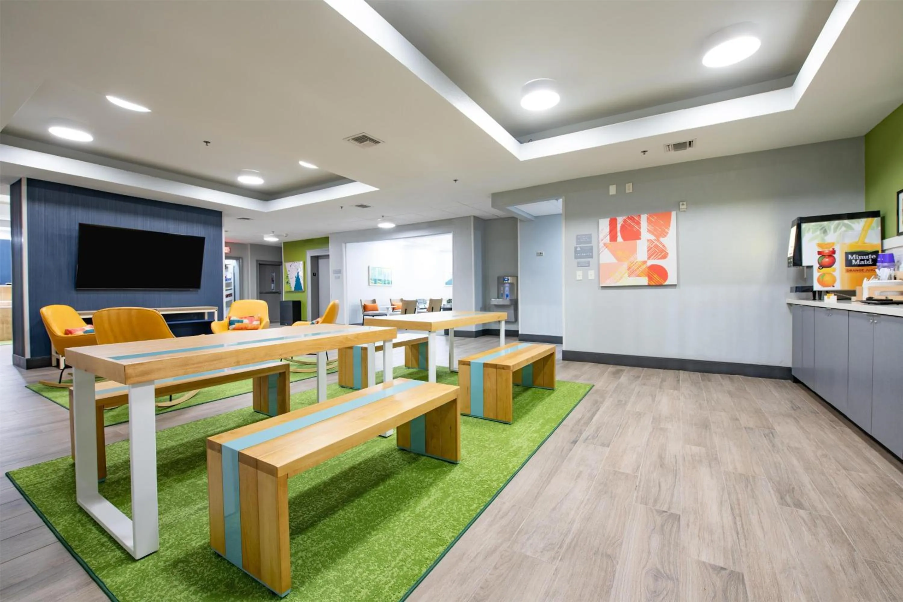 Breakfast in Spark By Hilton Lafayette South