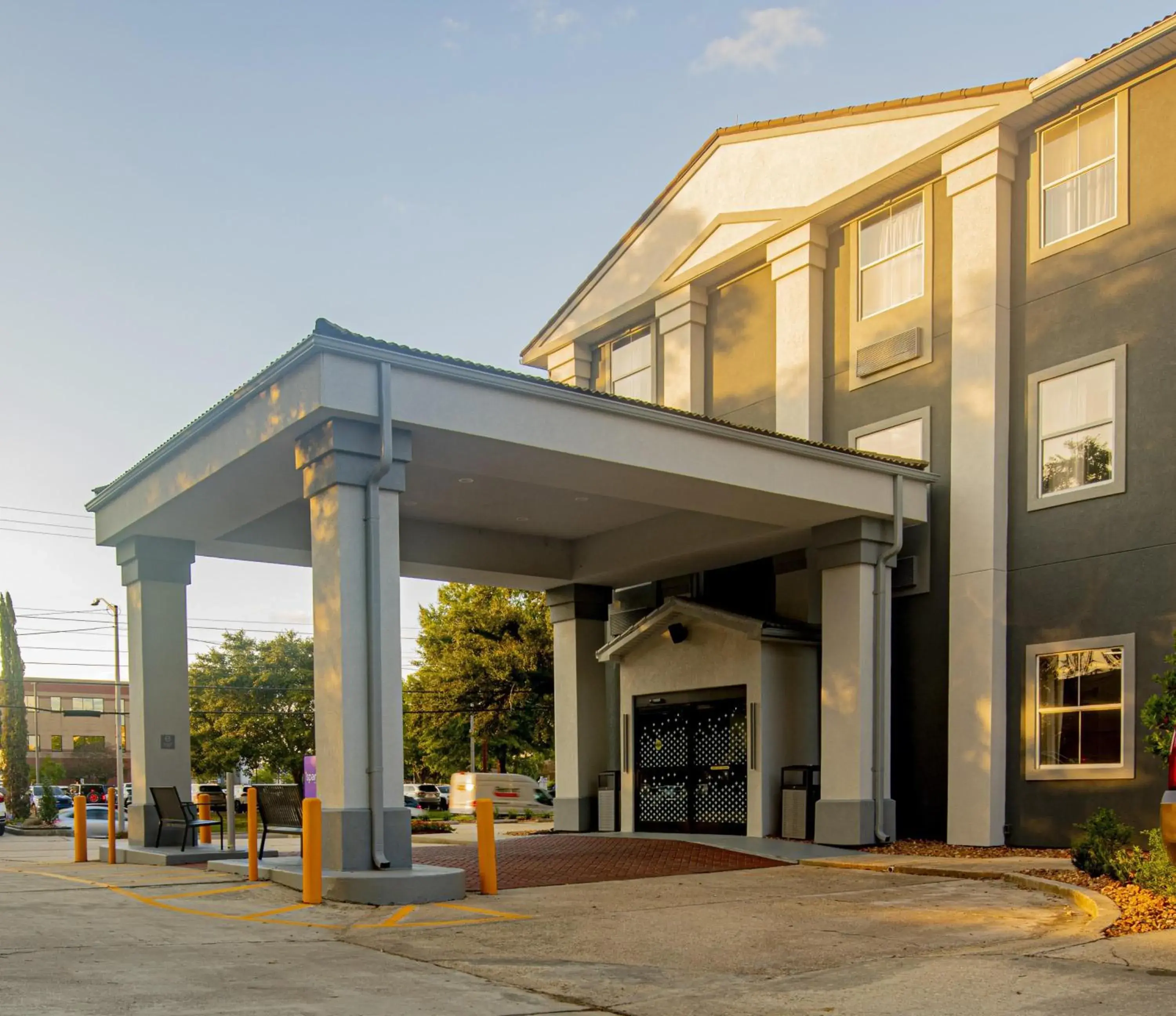 Property building in Spark By Hilton Lafayette South Property building in Spark By Hilton Lafayette South