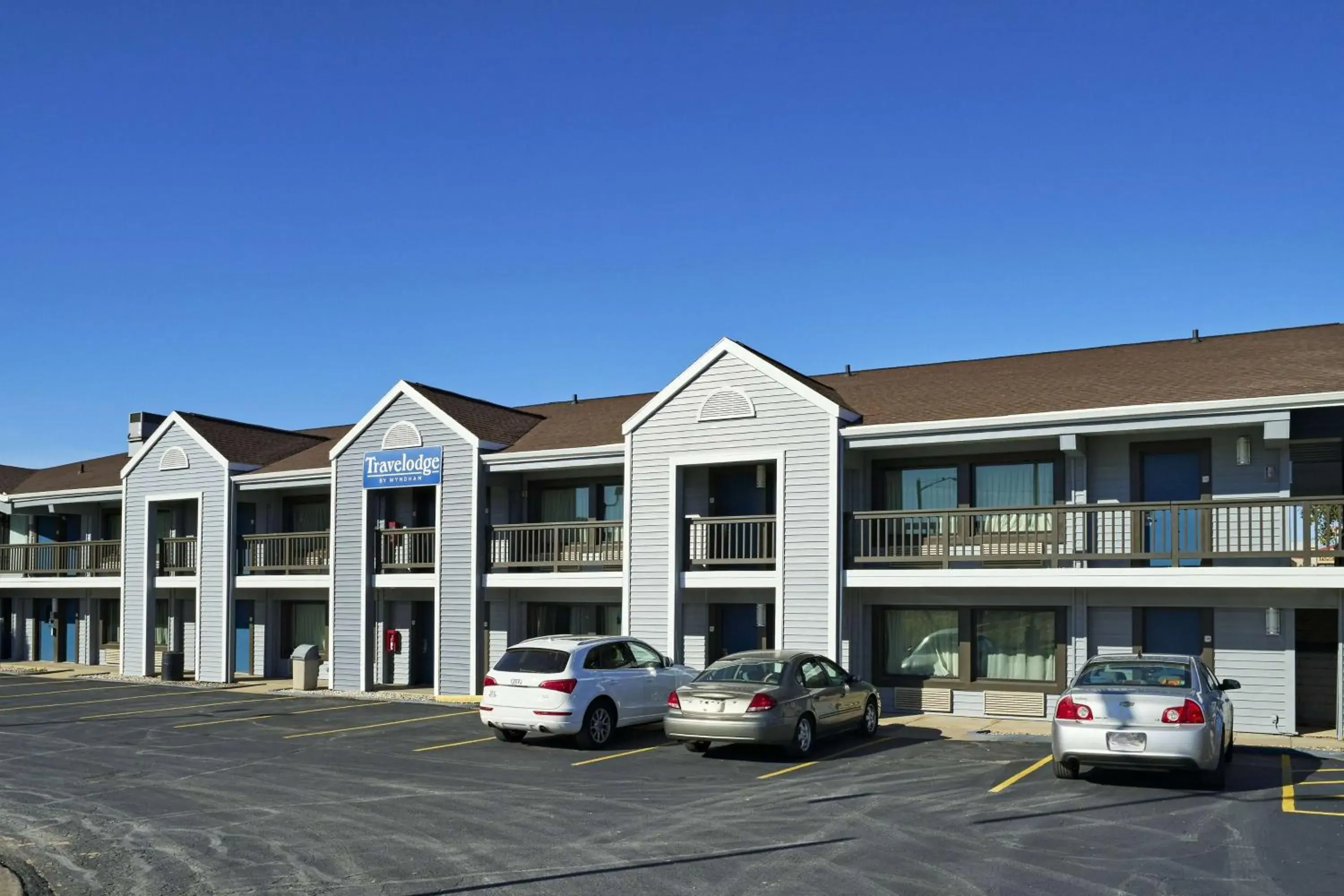 Property building in Travelodge by Wyndham Appleton Property building in Travelodge by Wyndham Appleton