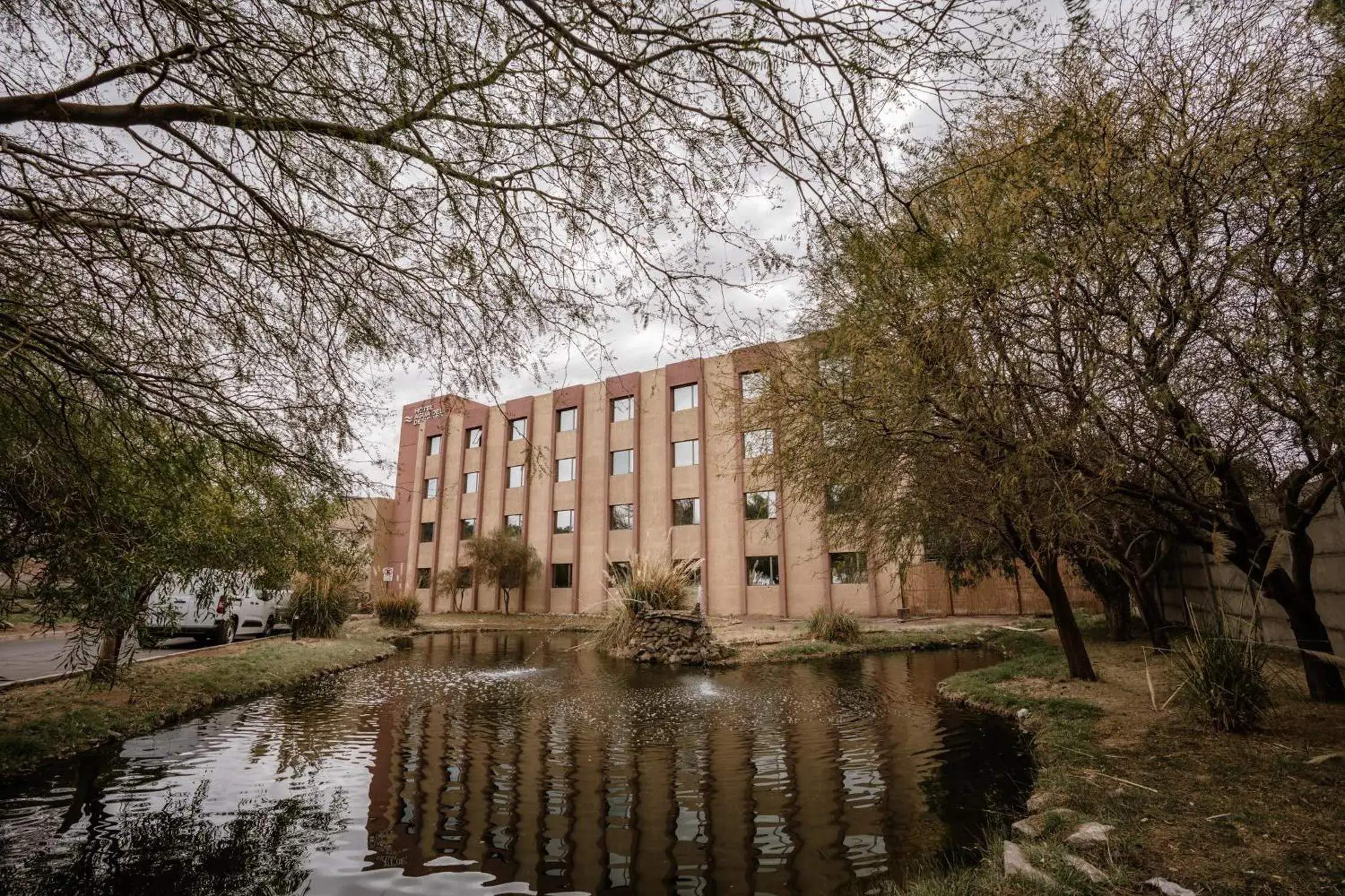 Facade/entrance in Hotel Agua del Desierto Facade/entrance in Hotel Agua del Desierto