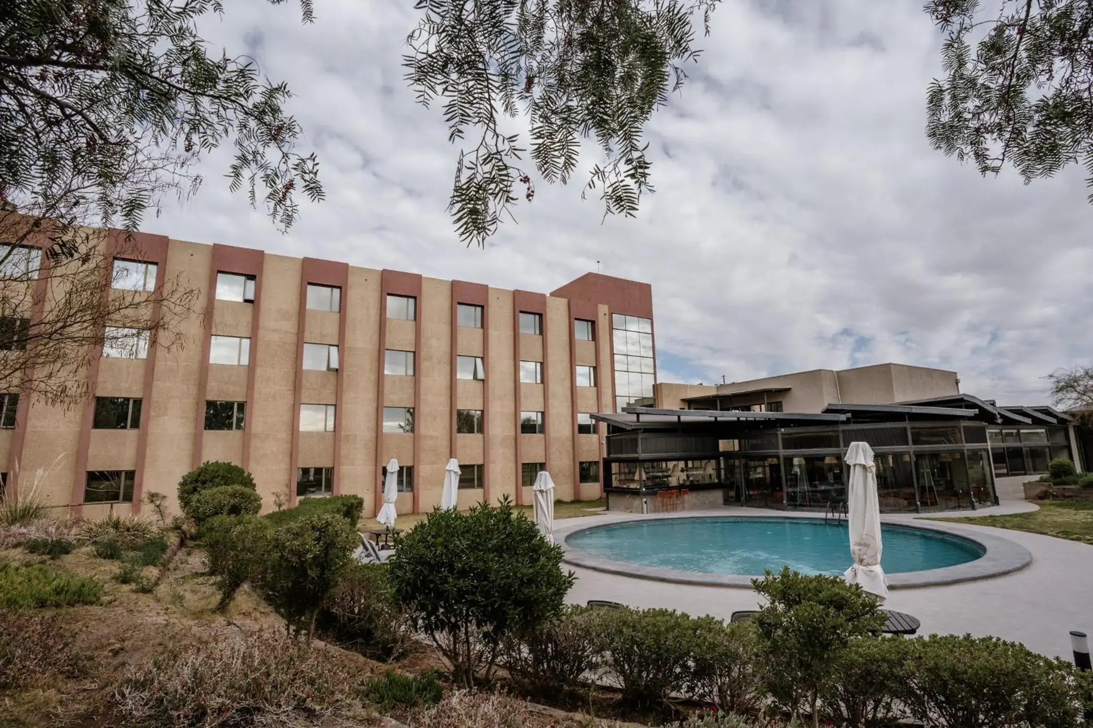 Swimming pool in Hotel Agua del Desierto Swimming pool in Hotel Agua del Desierto