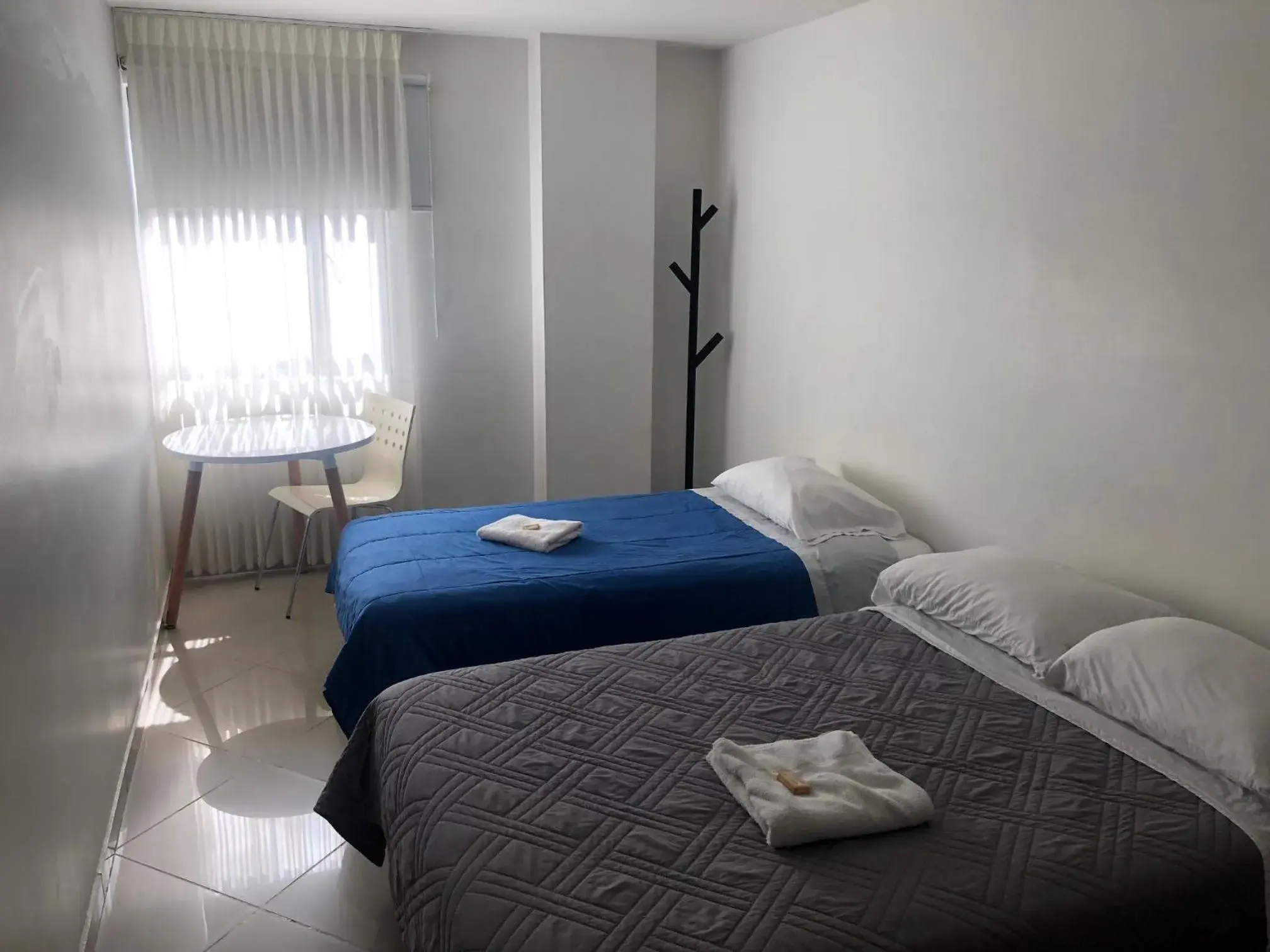 Double or Twin Room with Shared Bathroom in Black Sheep Medellin Double or Twin Room with Shared Bathroom in Black Sheep Medellin